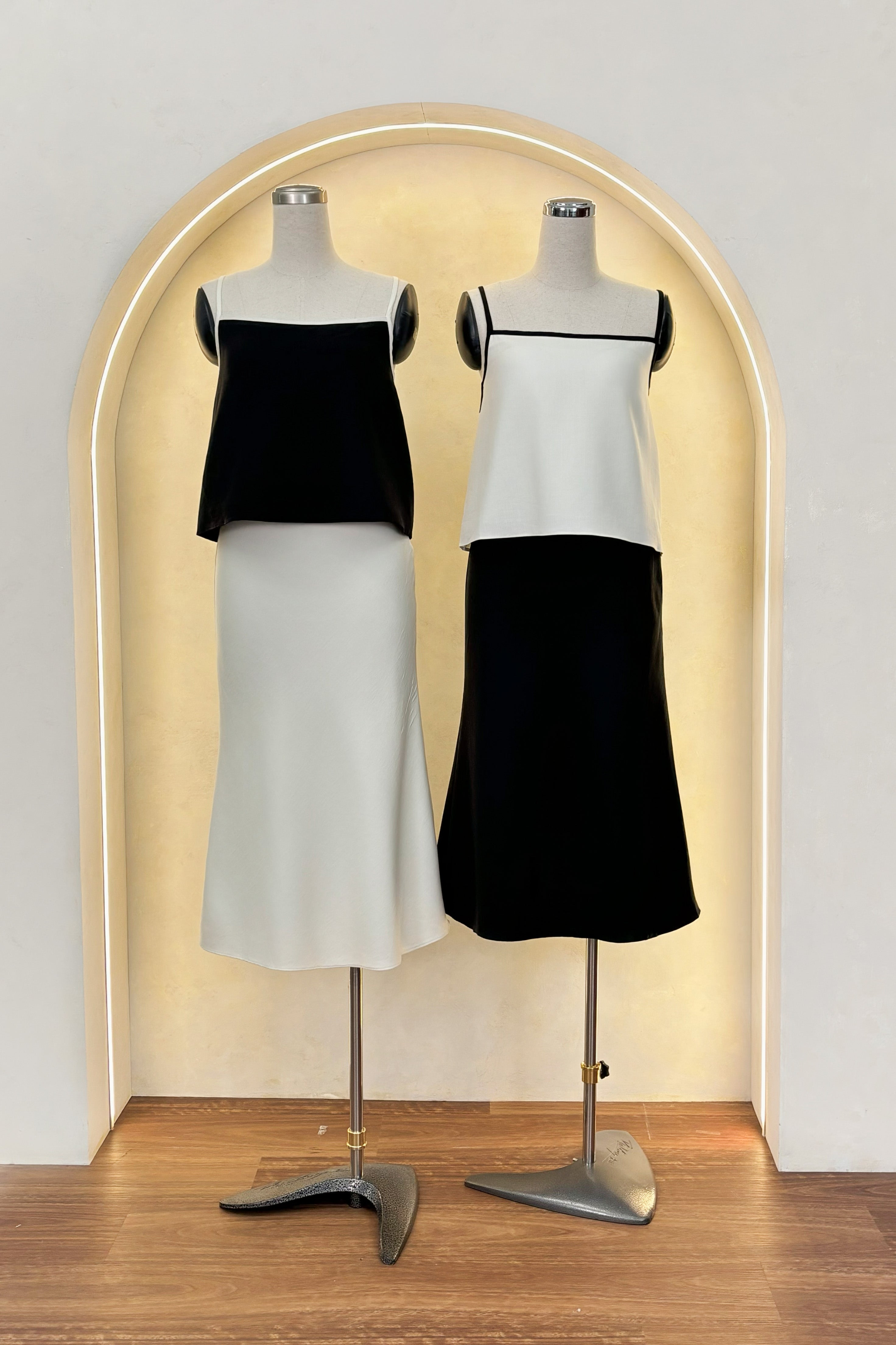 Sonia Tencel Skirt (Black)