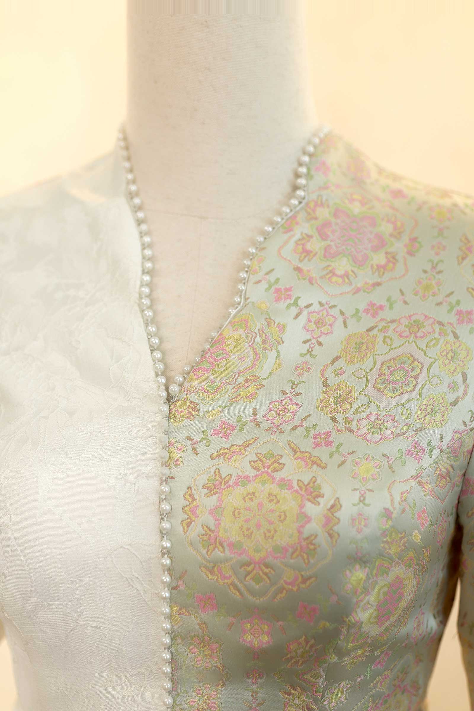 Niessa Kebaya Top (Pistachio)