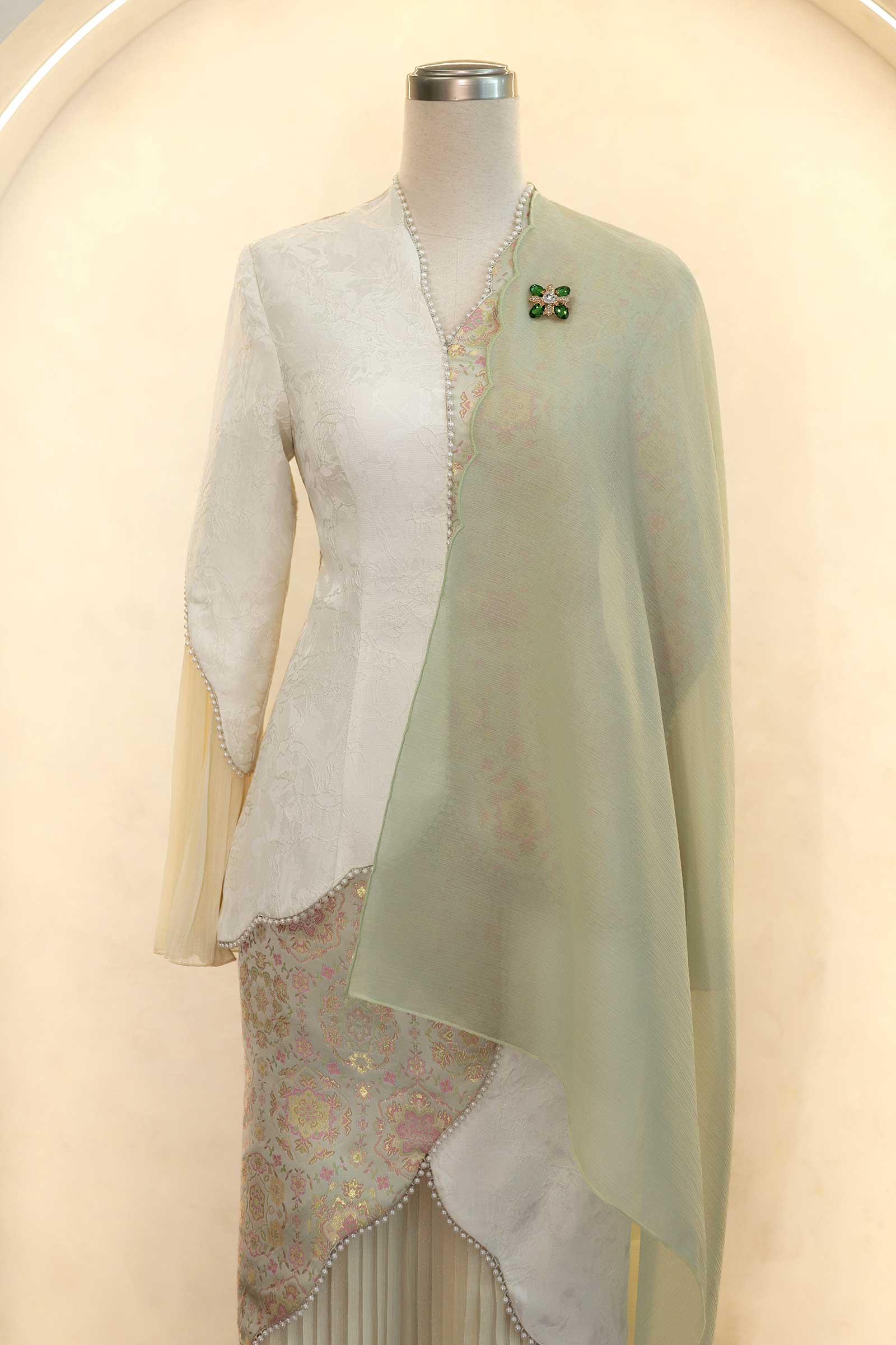Niessa Kebaya Set (Pistachio)