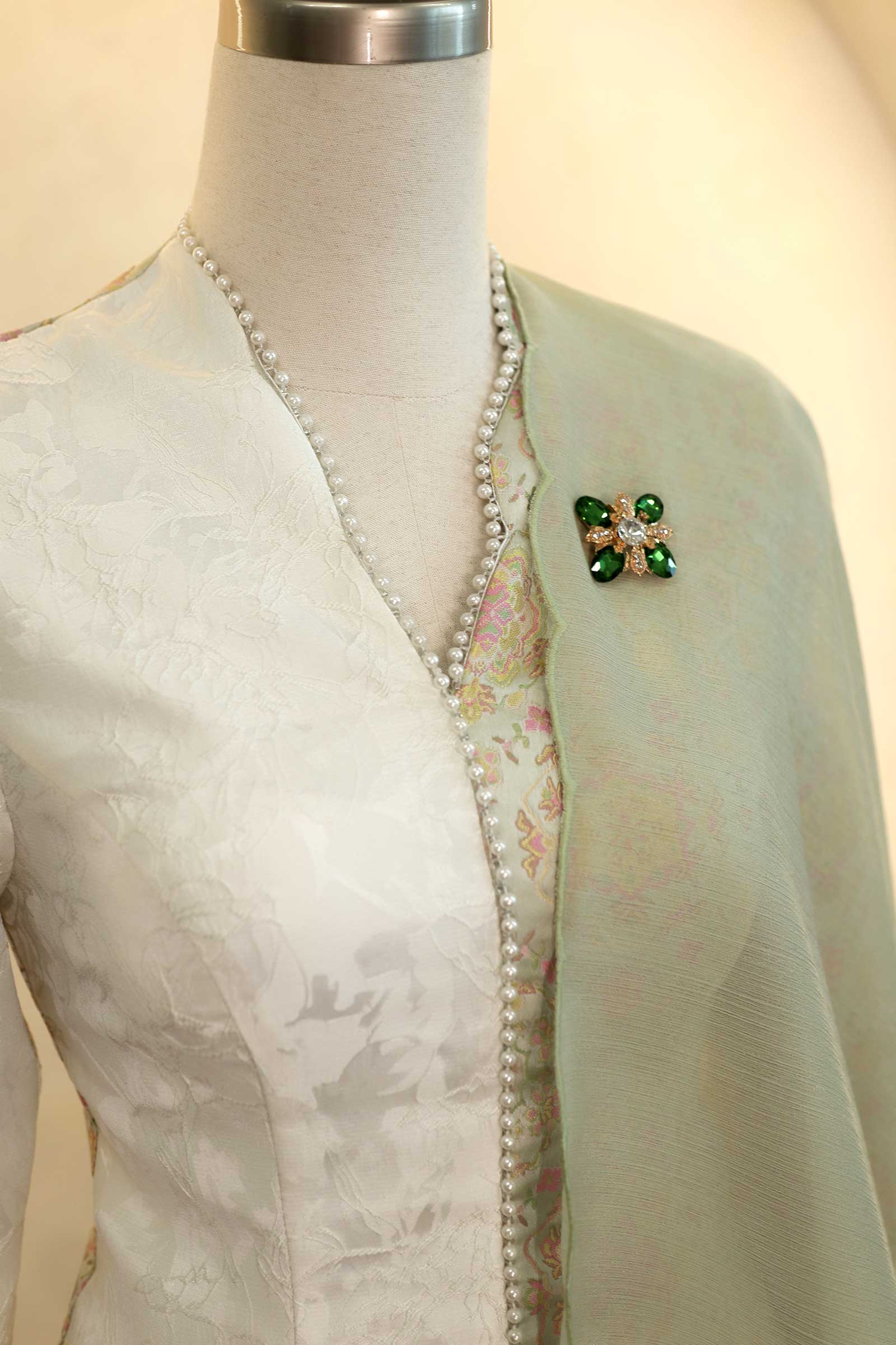 Niessa Kebaya Set (Pistachio)