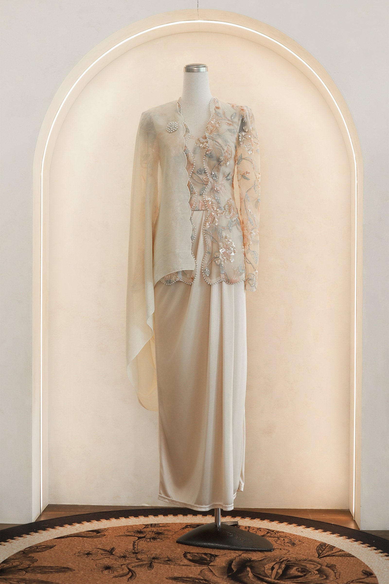 Thea Classic Kebaya Set