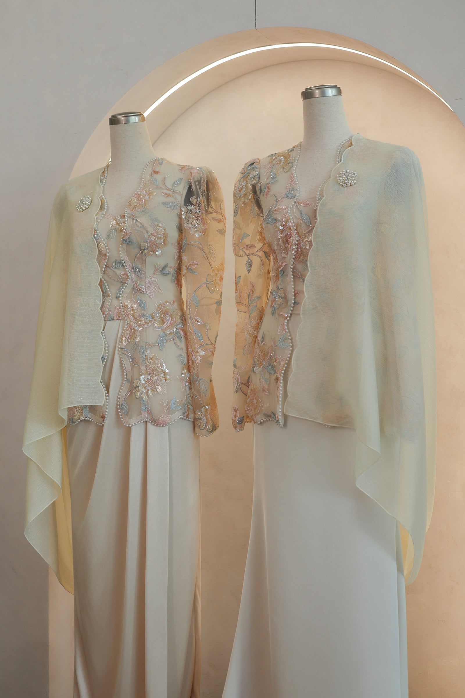 Thea Classic Kebaya Set