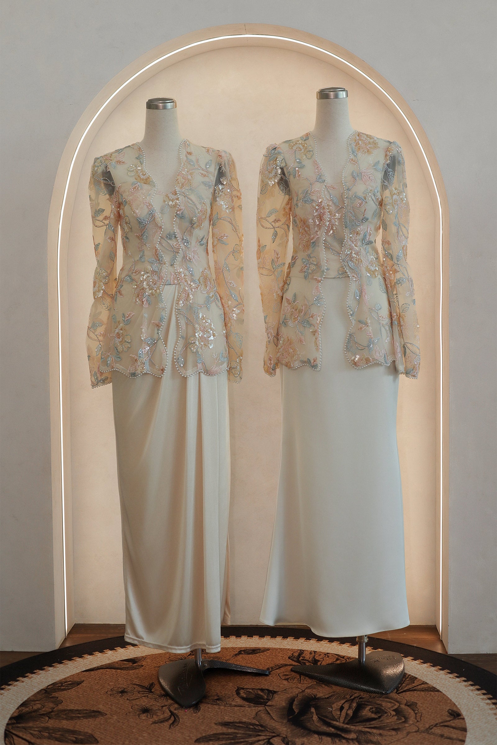 Thea Classic Kebaya Set