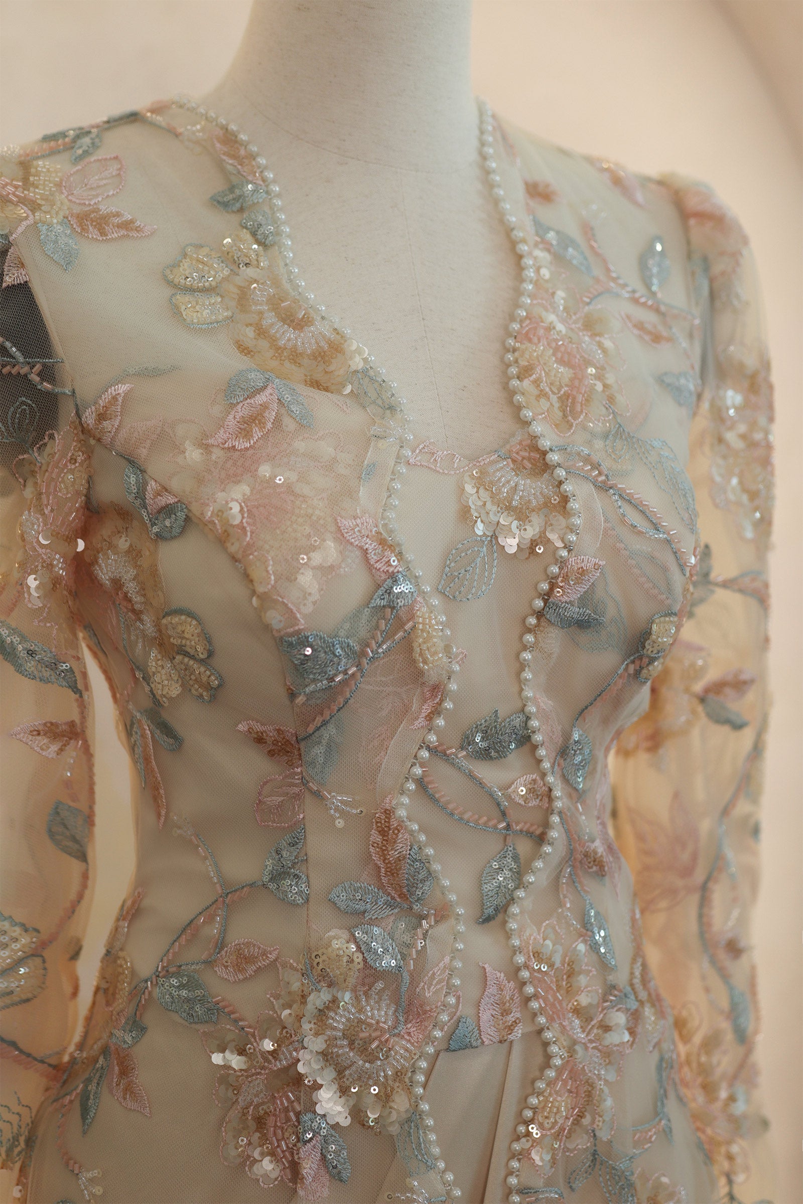 Thea Kebaya Top (Blush Petal)