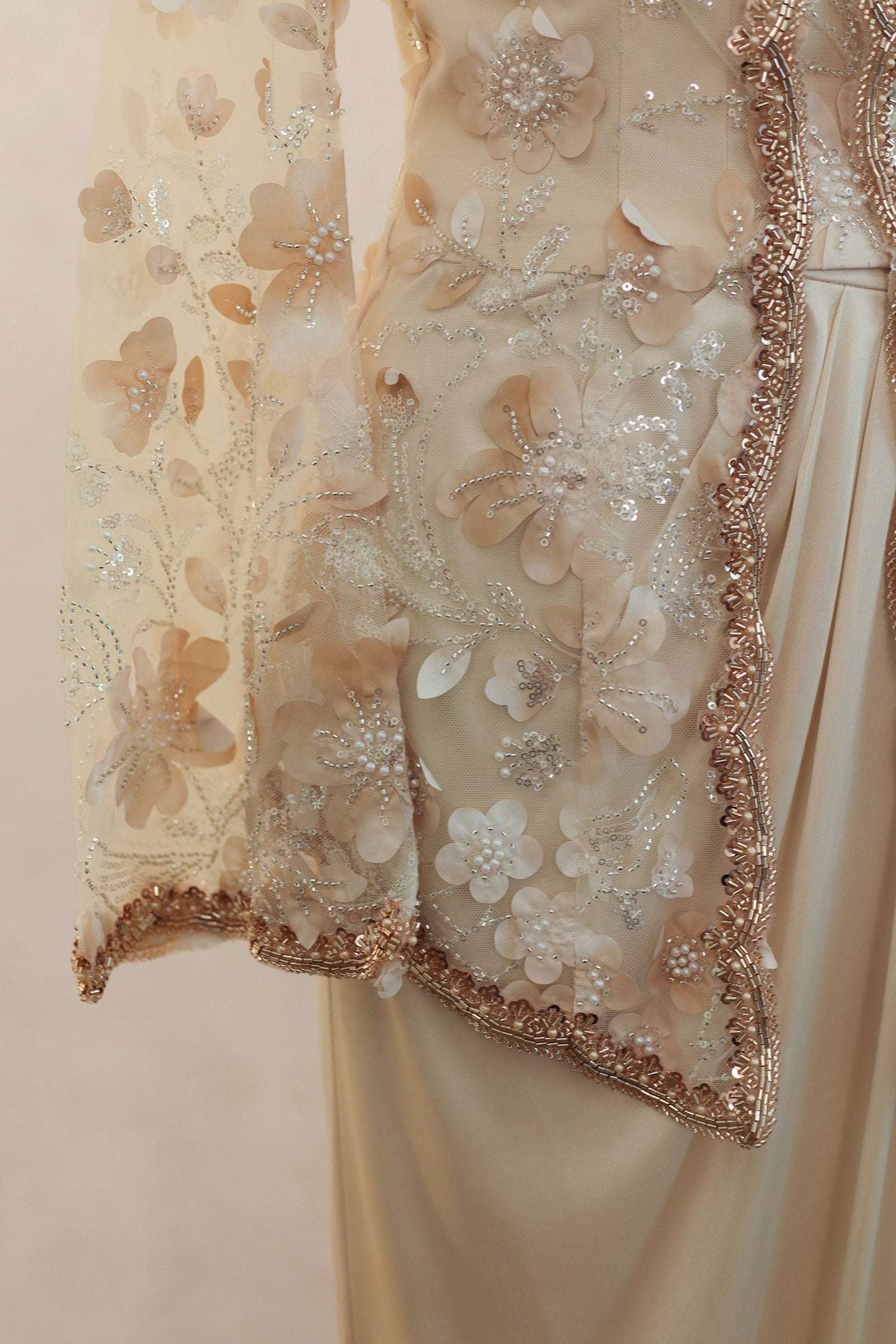 BACKORDER Mahsuri Kebaya Top (Moonlight Gold)