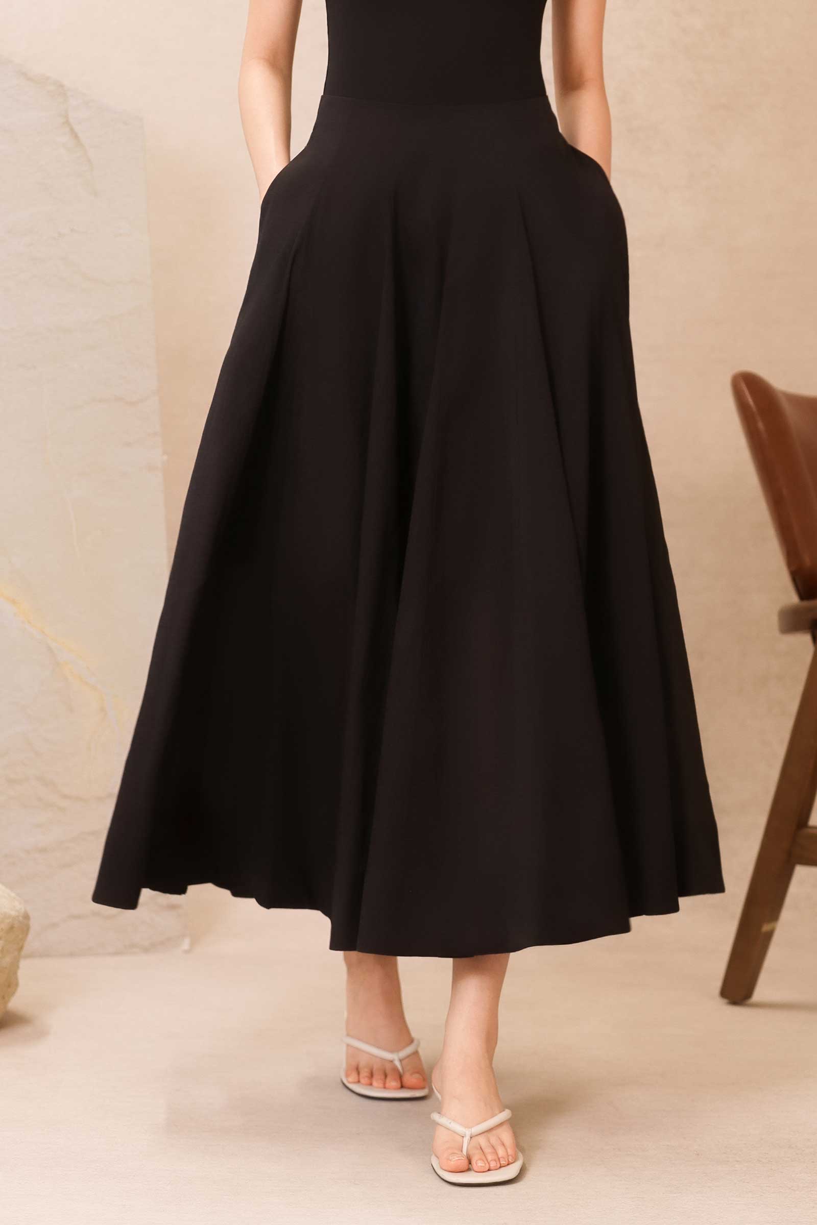 Dalaire Organza Skirt (Black)