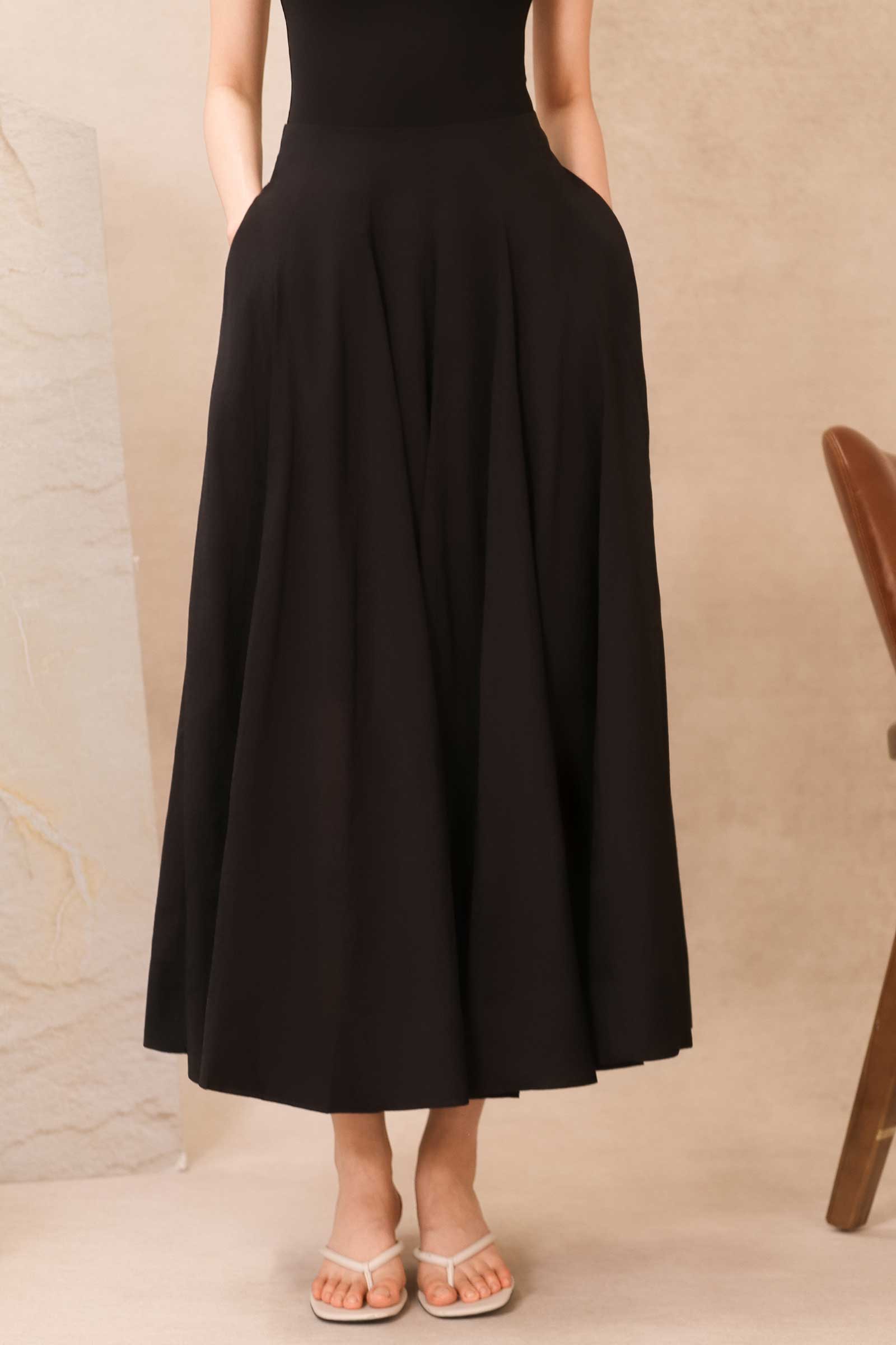Dalaire Organza Skirt (Black)