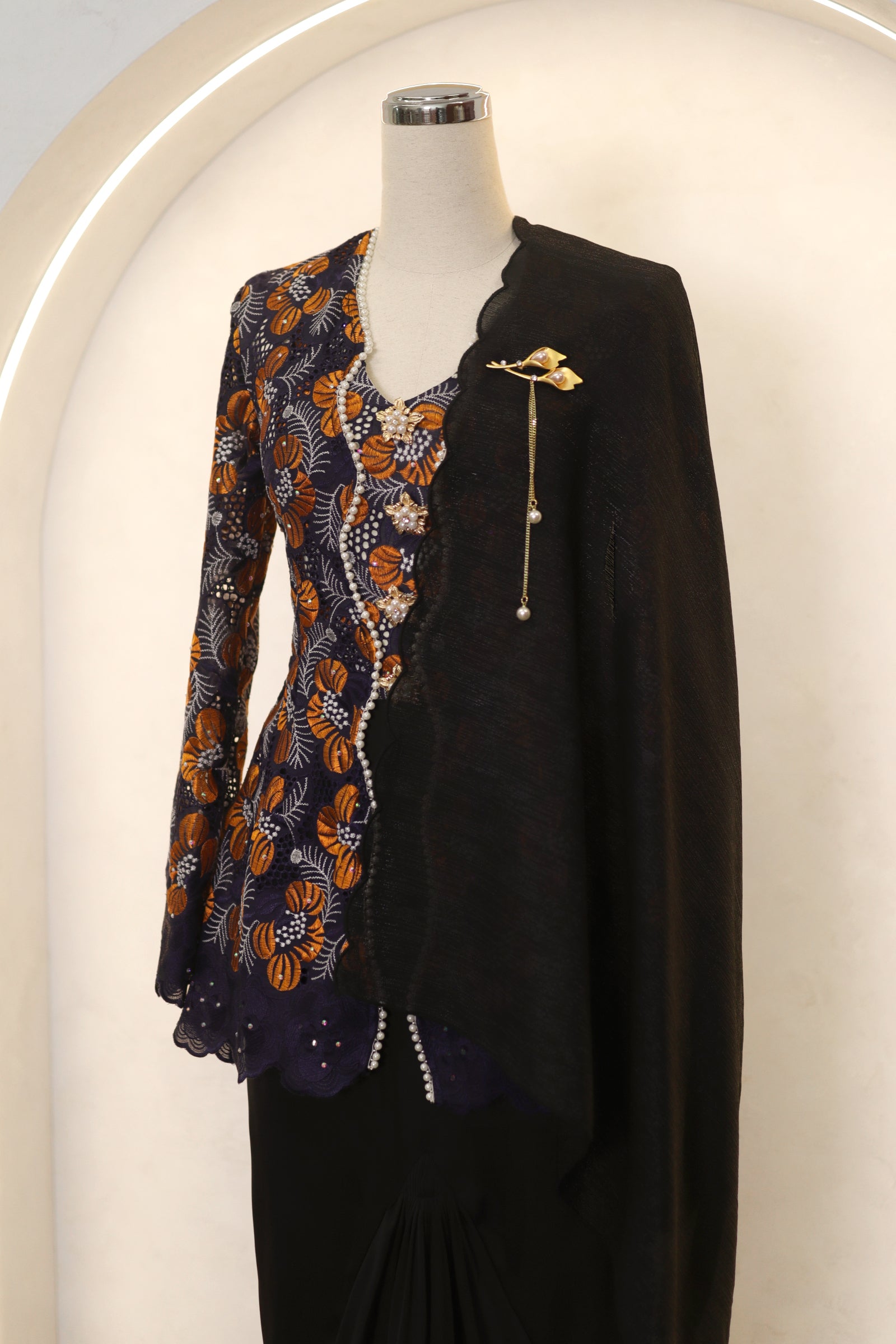 Kemboja Classic Kebaya Set (Black)