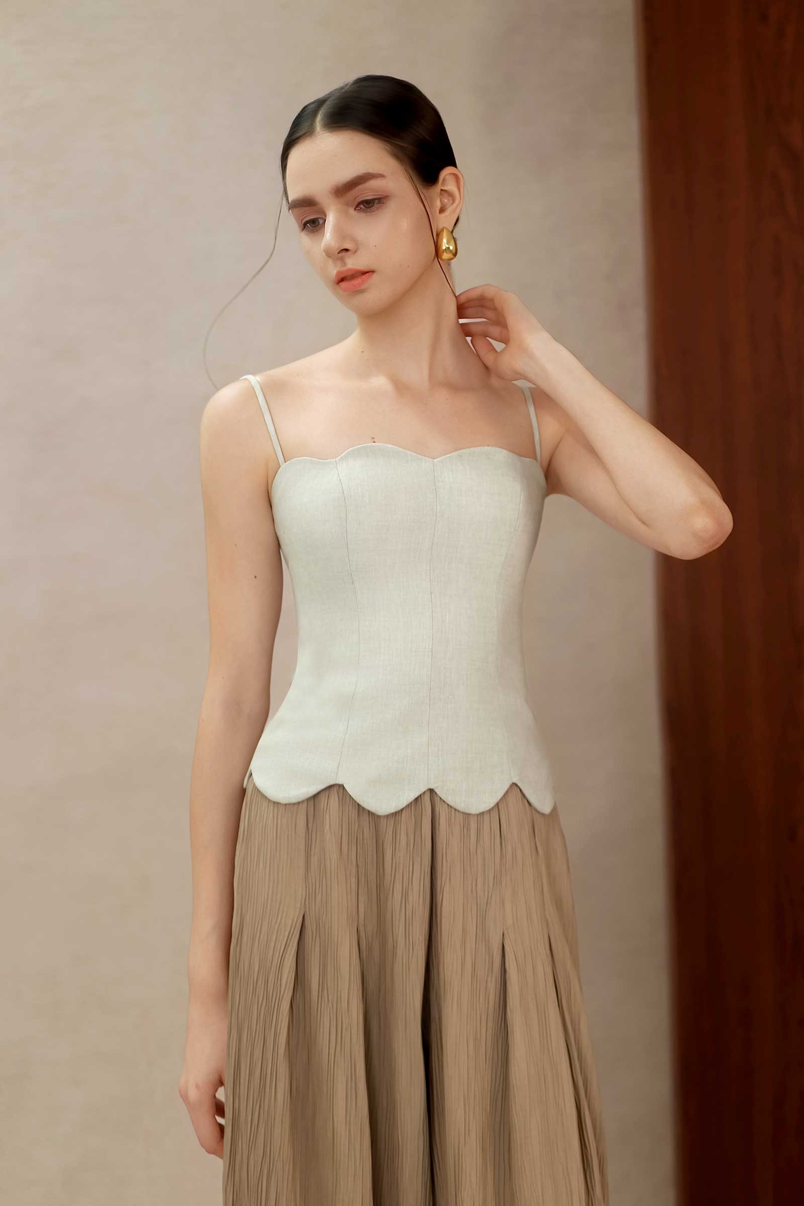 New Doneil Padded Top (Linen)