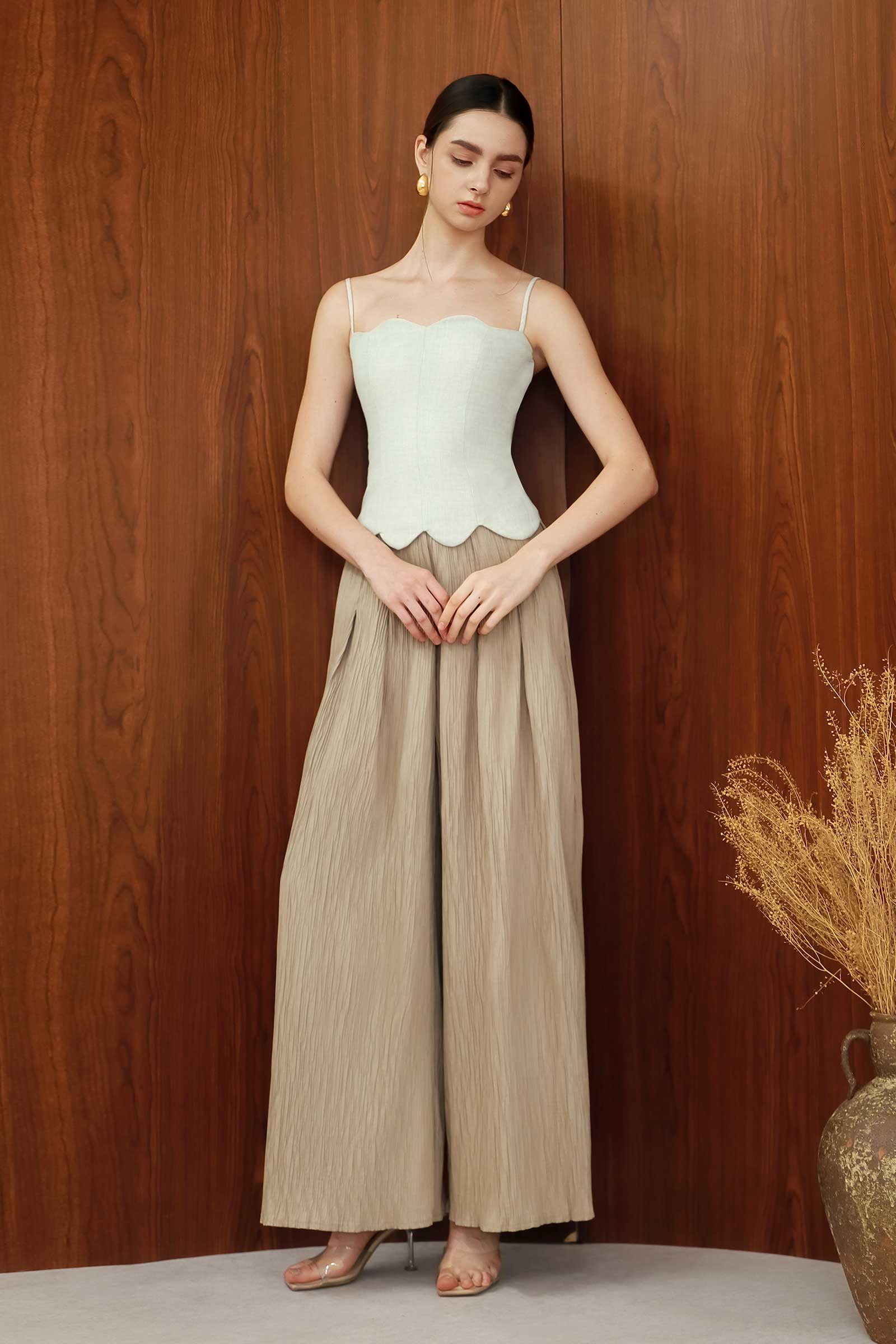 New Doneil Padded Top (Linen)