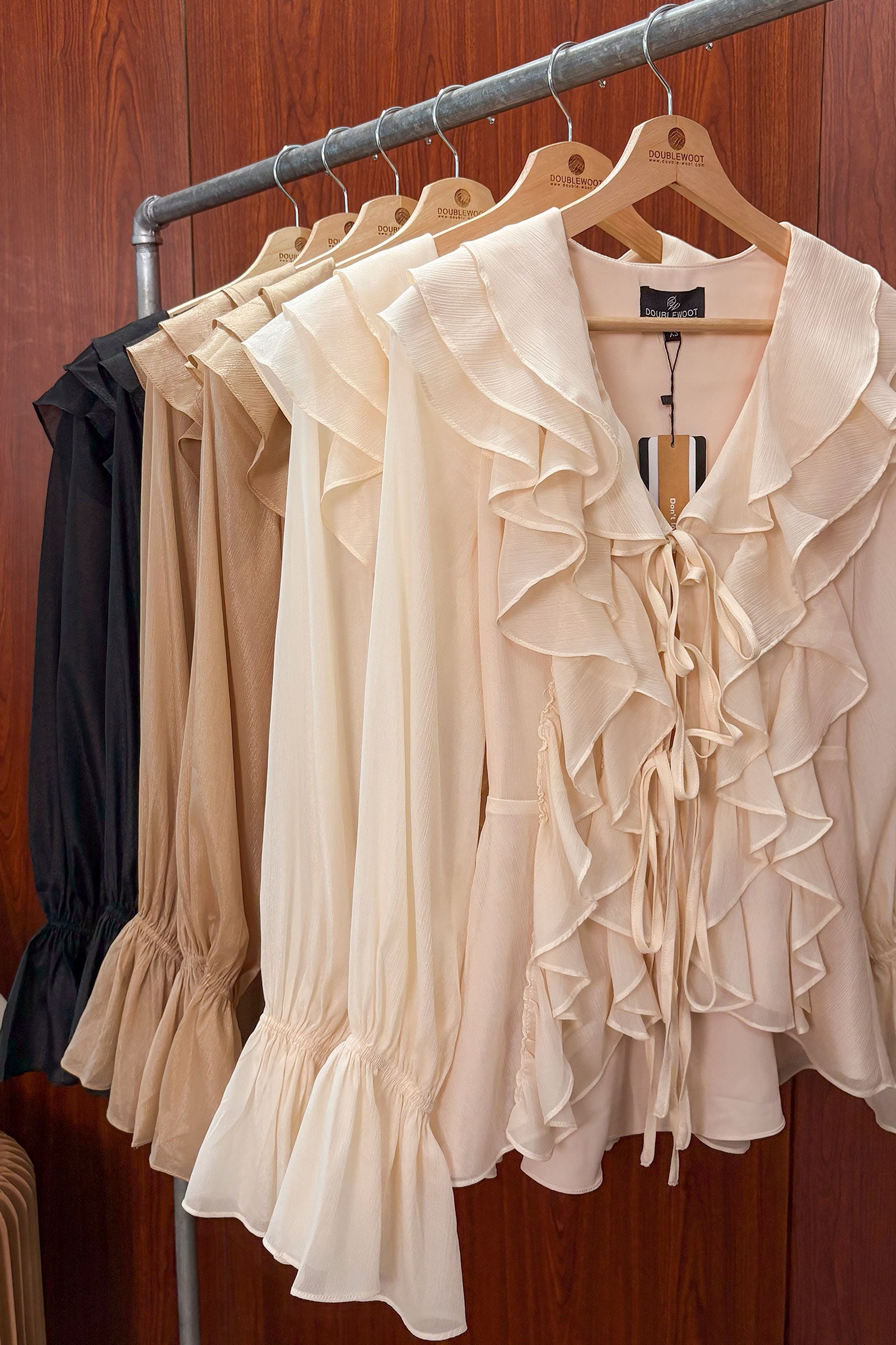 Devoria Ruffle Cardi (Cream)