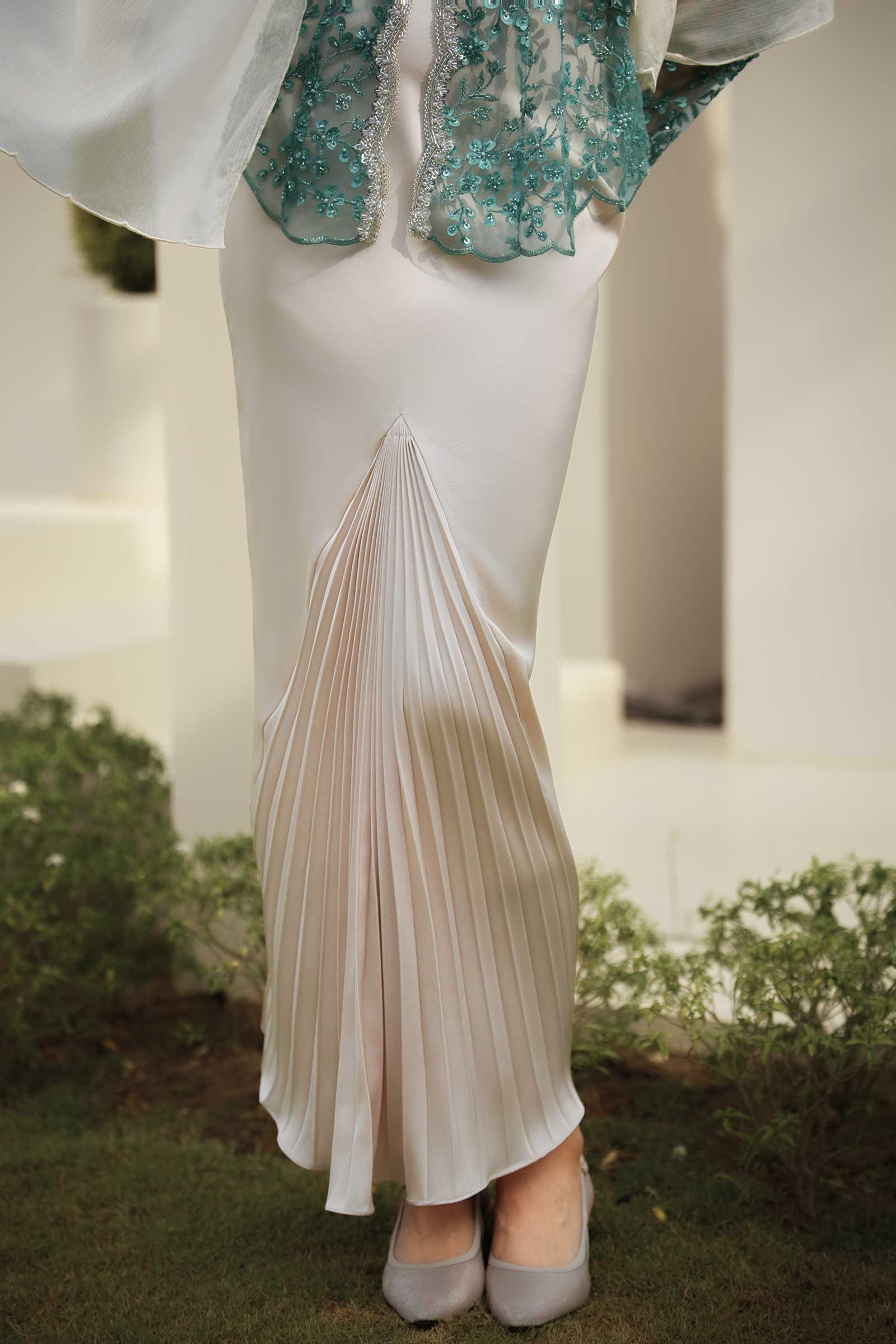 Zamrud Kebaya Set