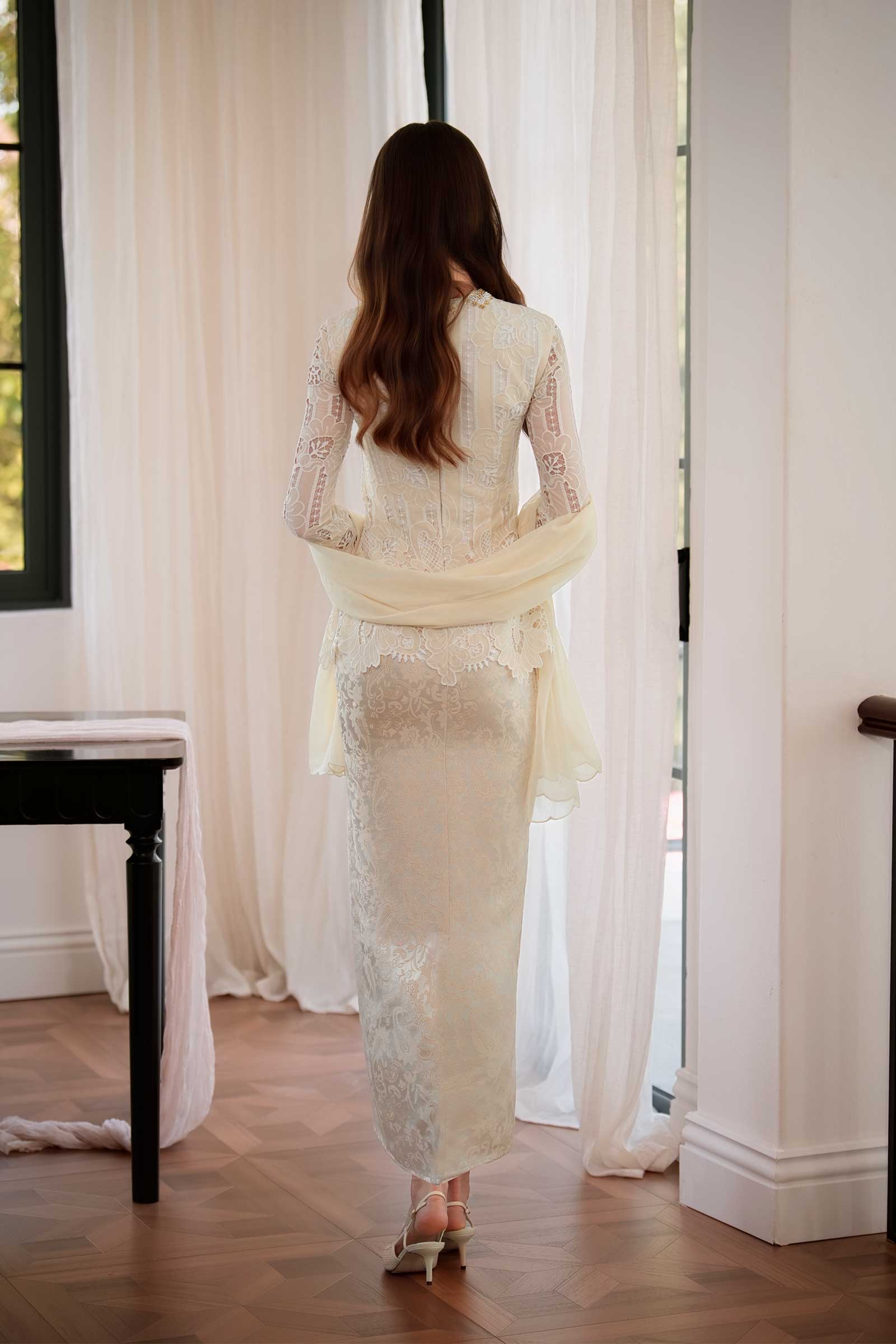 Seroja Kebaya Set (Cream)