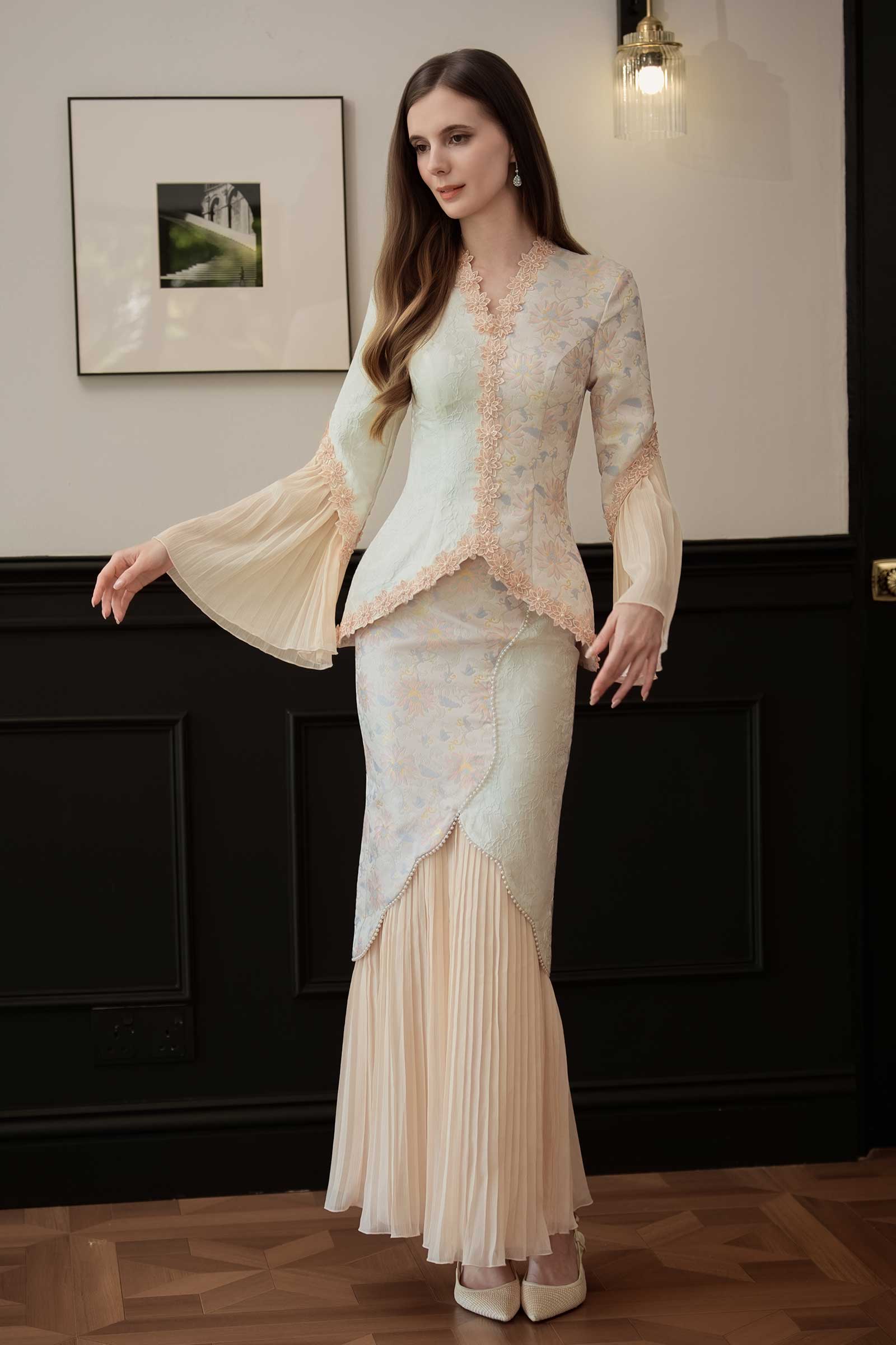 Niessa Kebaya Top (Rose)