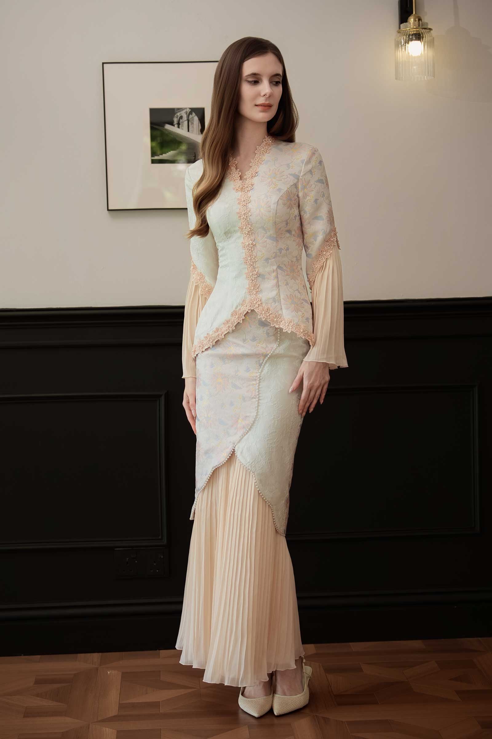 Niessa Kebaya Top (Rose)