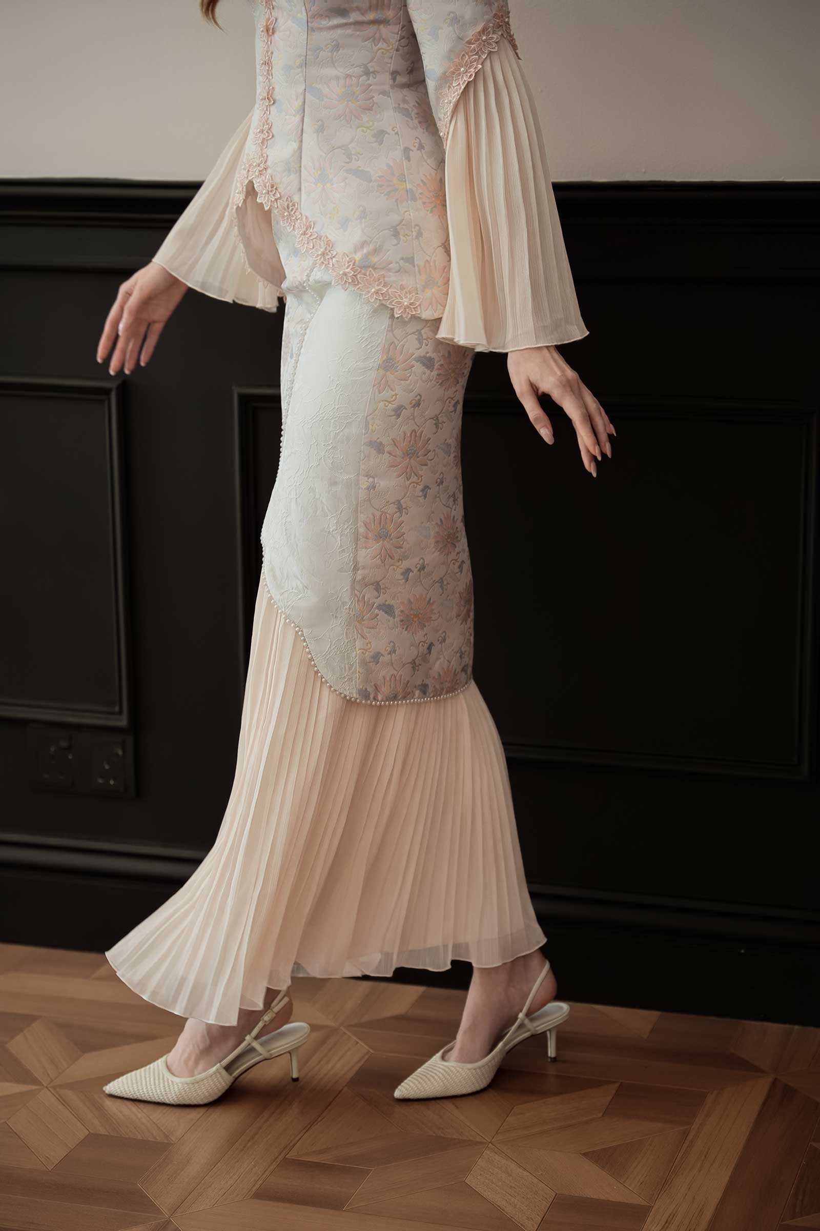 Niessa Kebaya Set (Rose)