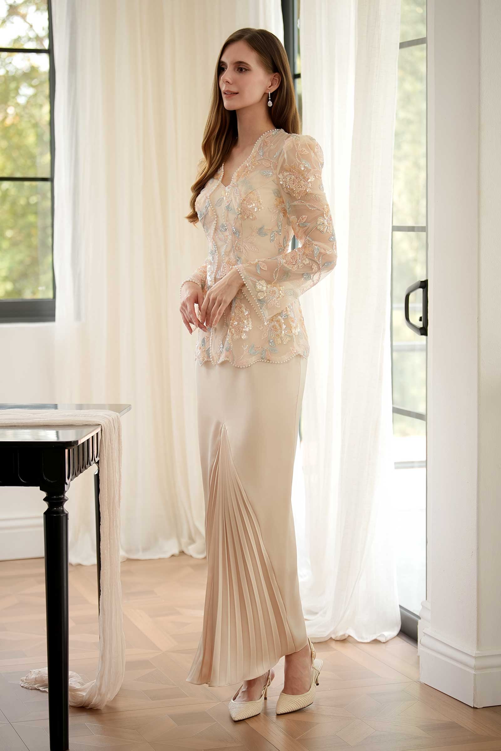 Thea Kebaya Top (Blush Petal)