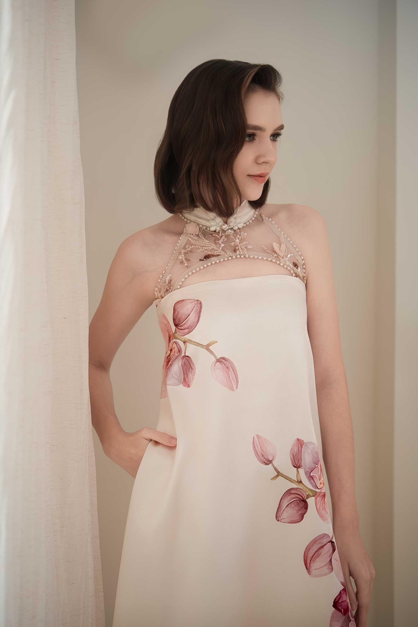 Phalaenora Dress (Champagne)