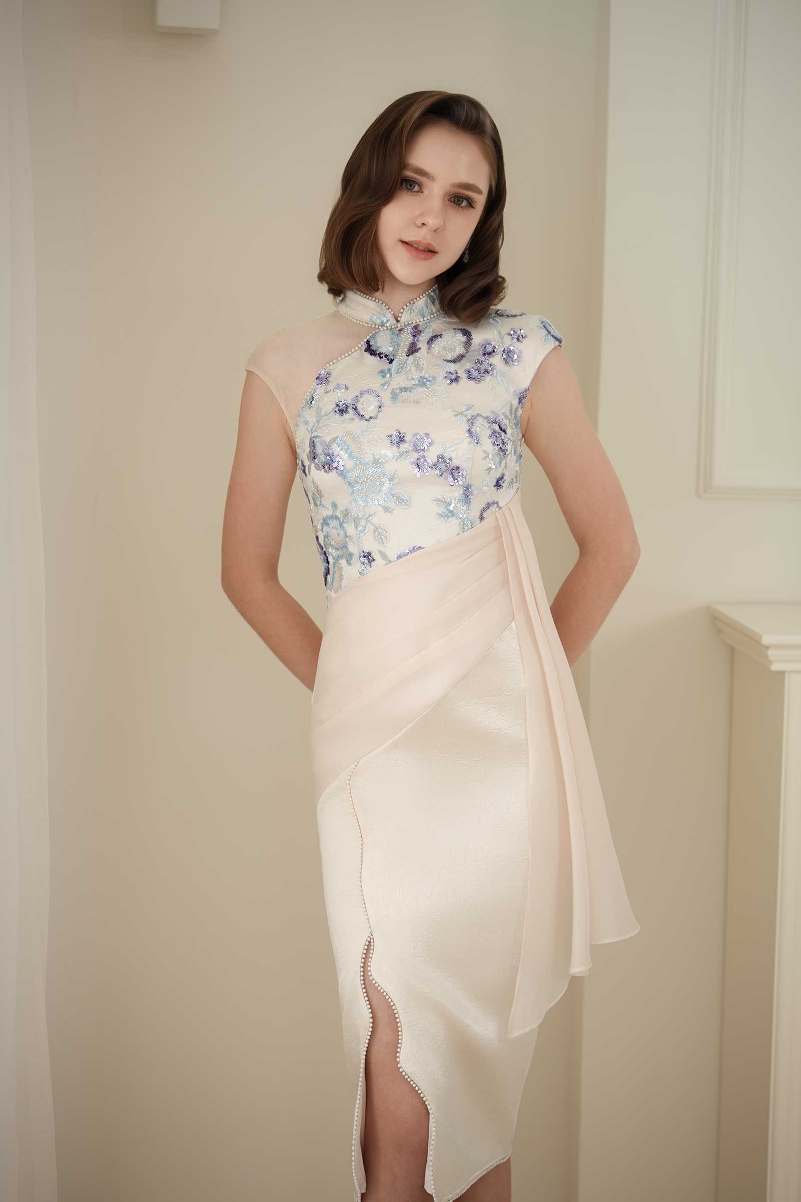 Zhu En Qipao (Blue Sequins)