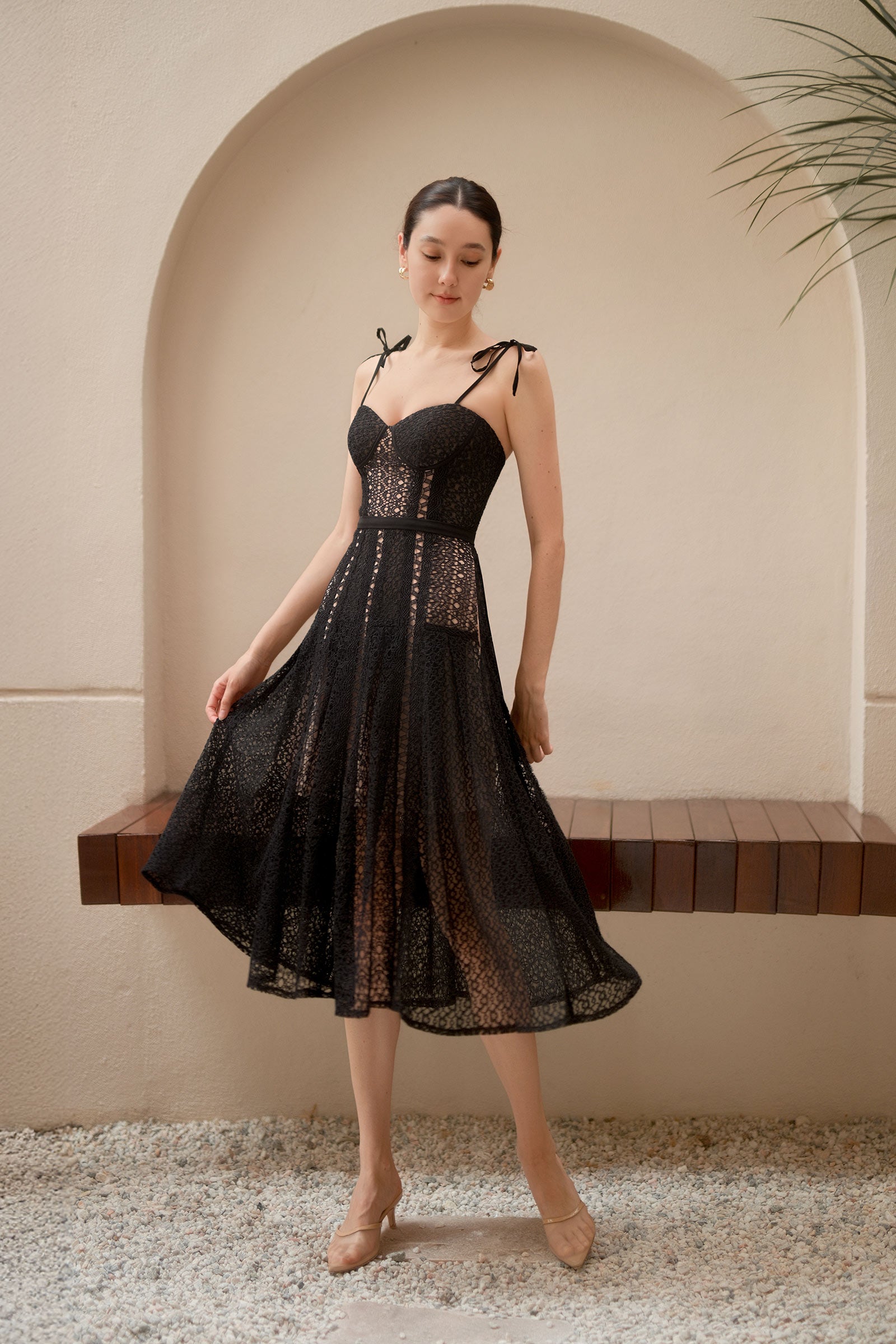 Dianelle Padded Dress (Black)