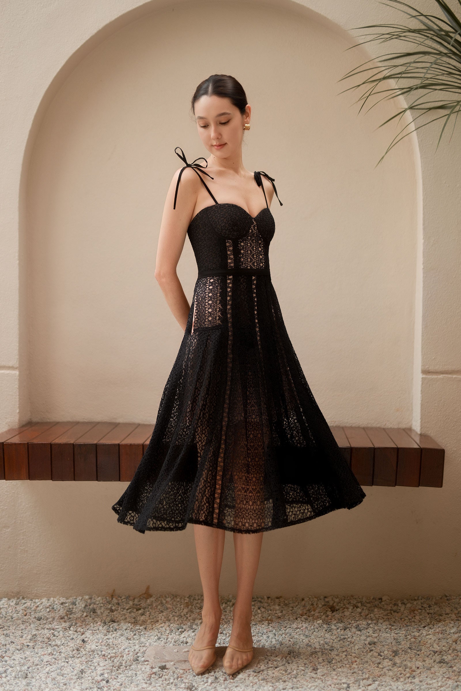 Dianelle Padded Dress (Black)