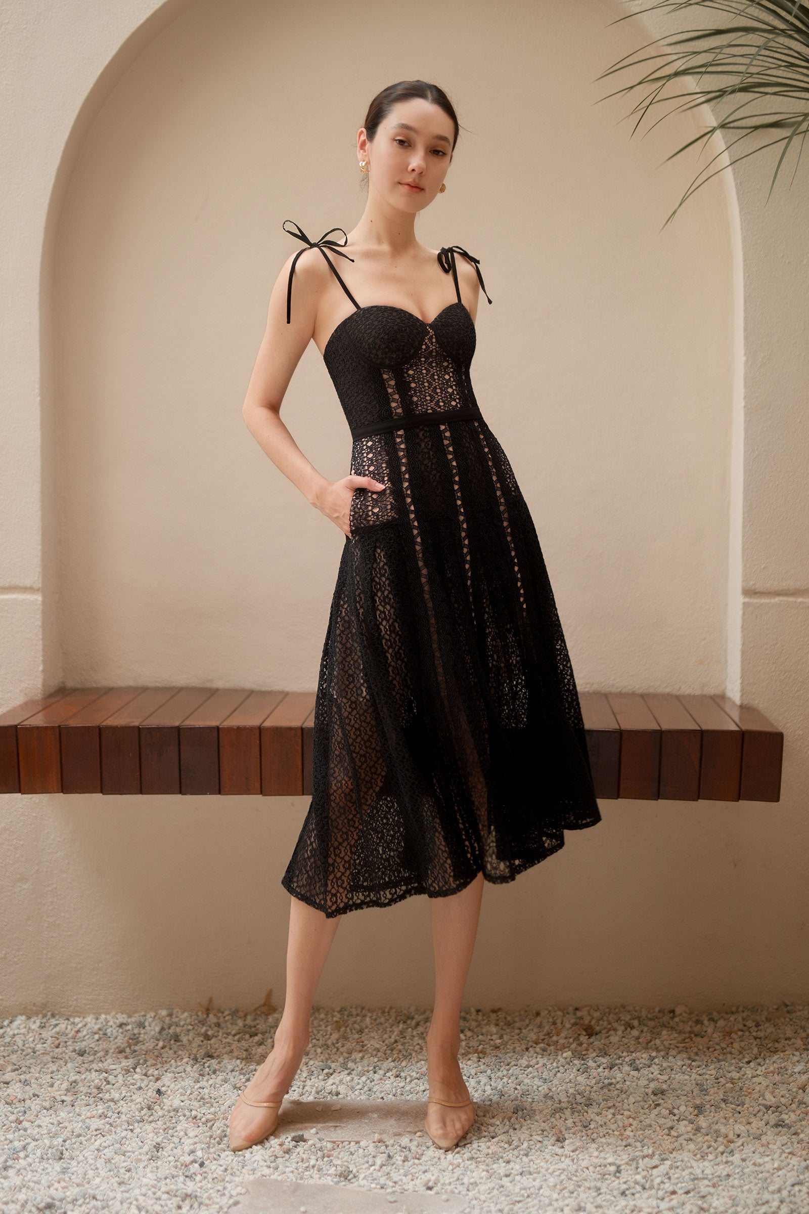 Dianelle Padded Dress (Black)