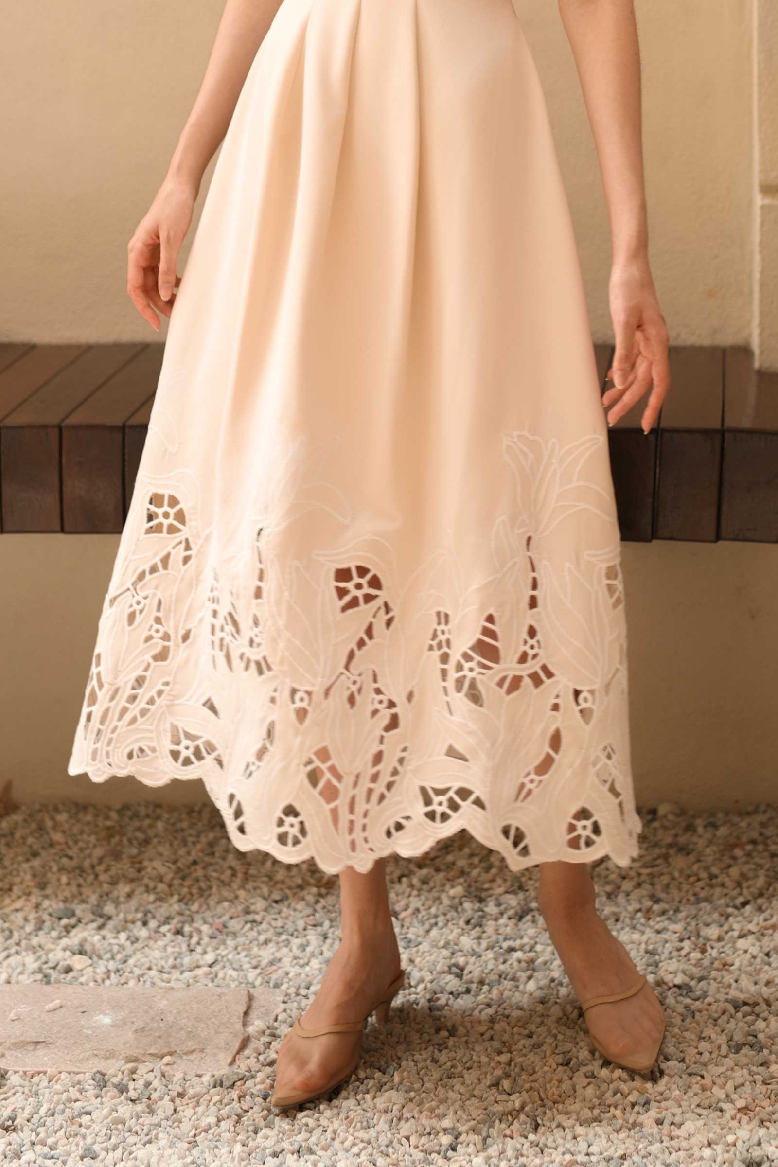 Delarose Padded Dress (Ivory)
