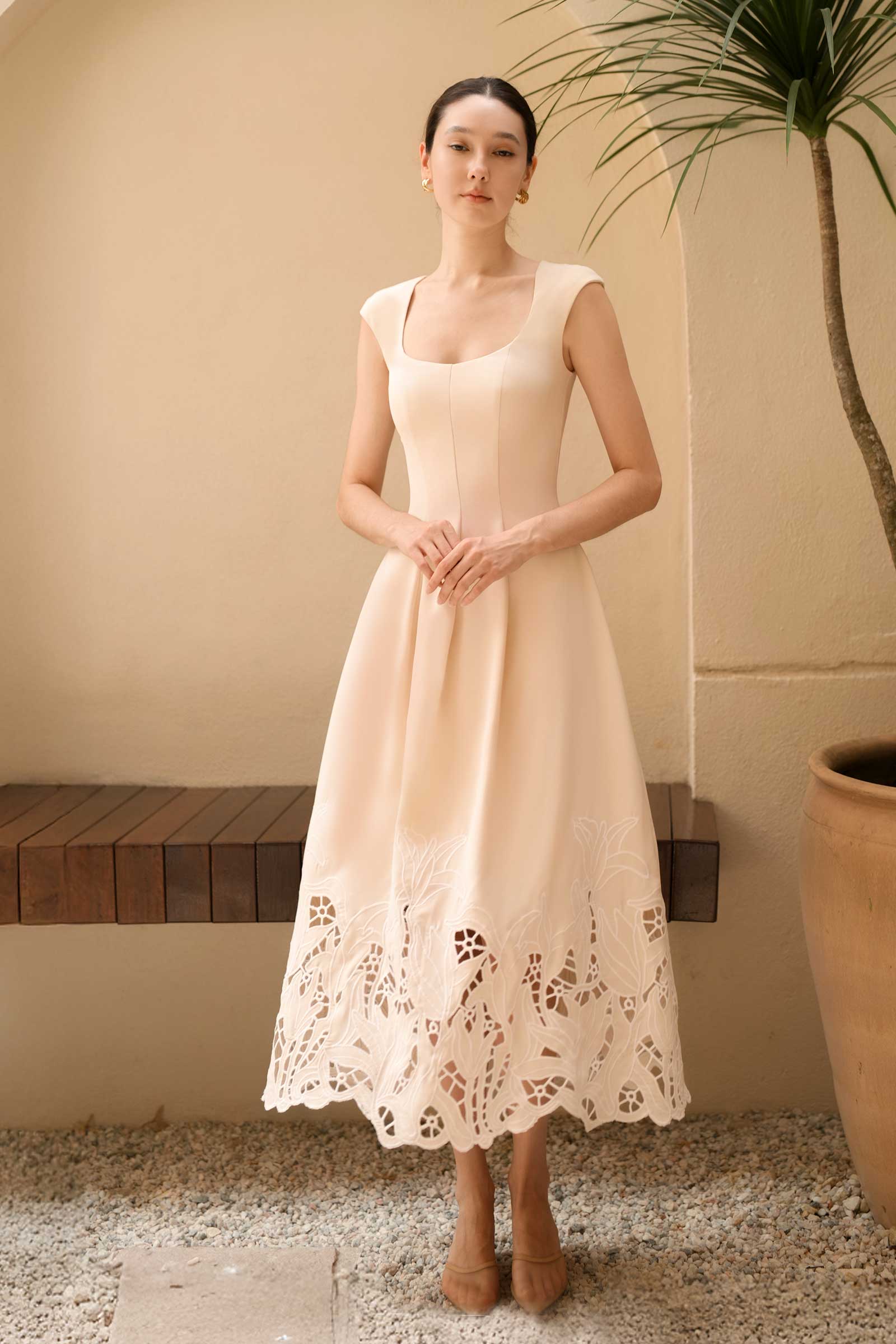 Delarose Padded Dress (Ivory)