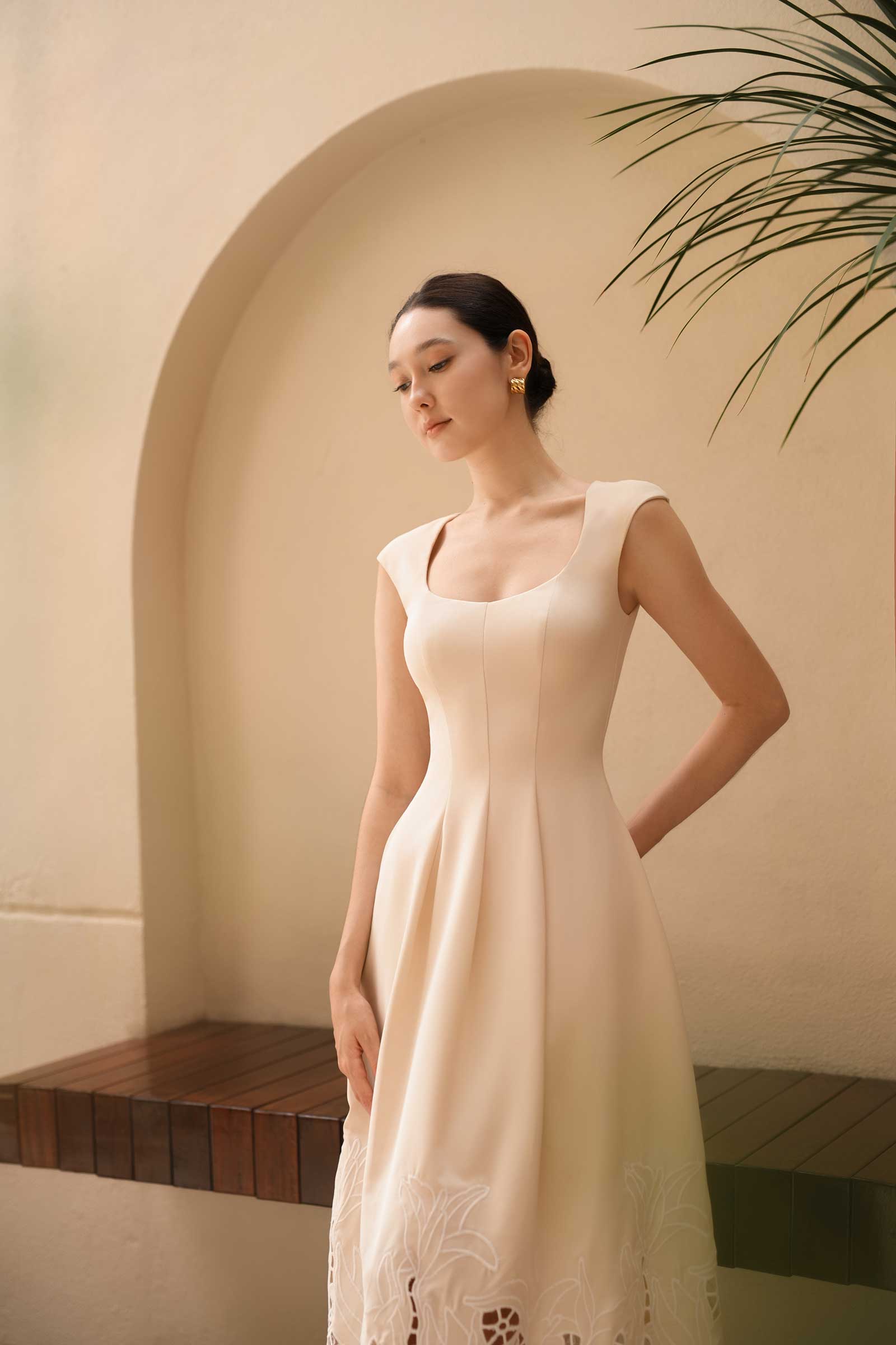 Delarose Padded Dress (Ivory)