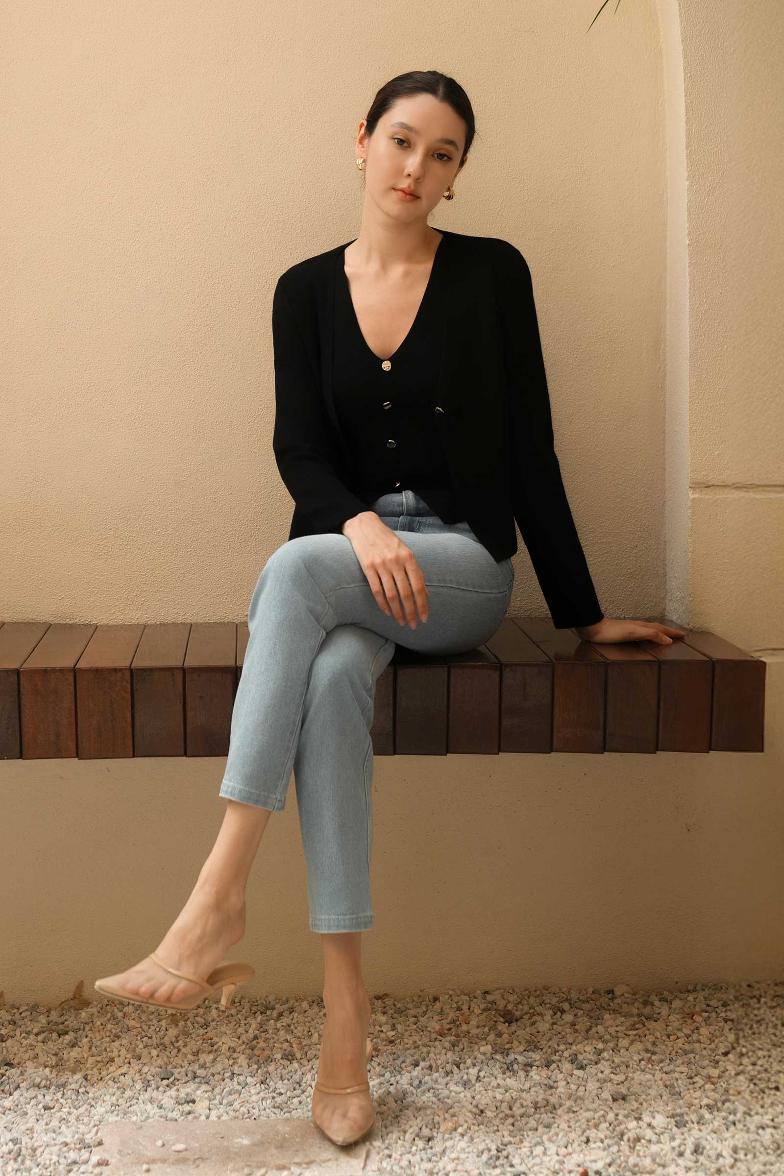 Dasiene Knit Cardigan (Black)