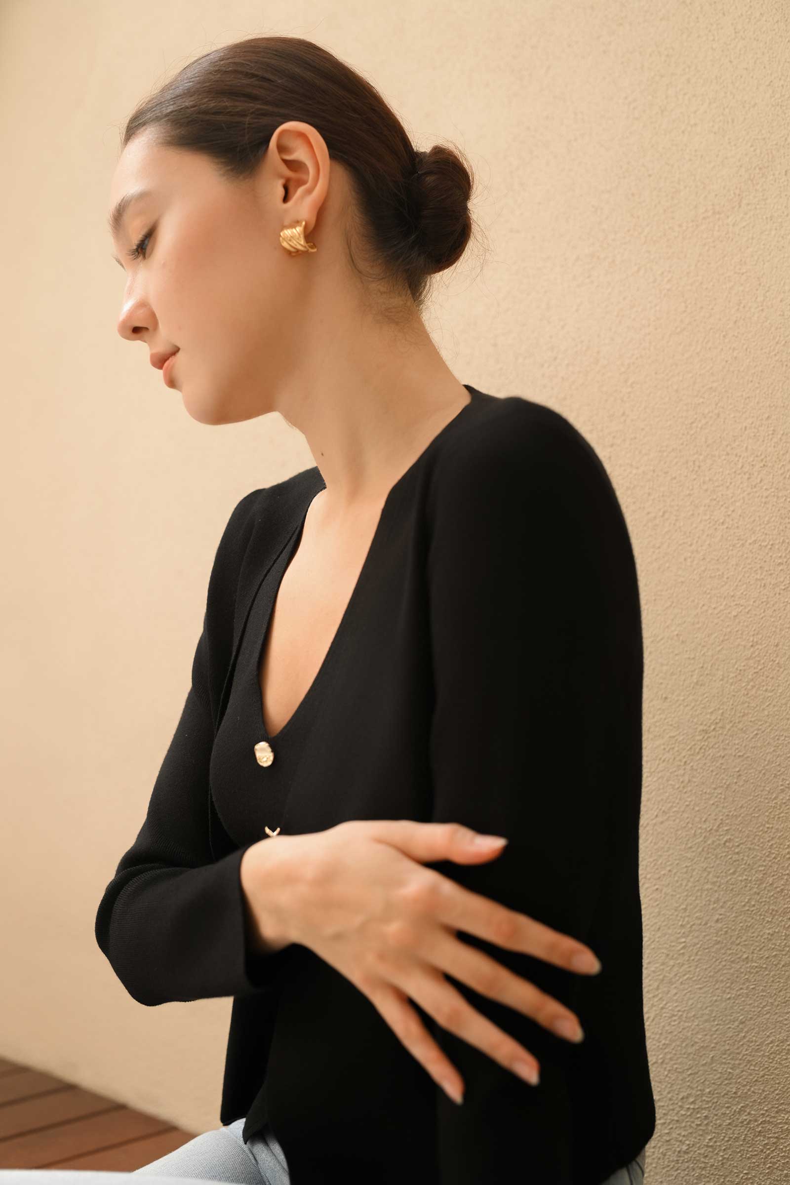 Dasiene Knit Cardigan (Black)