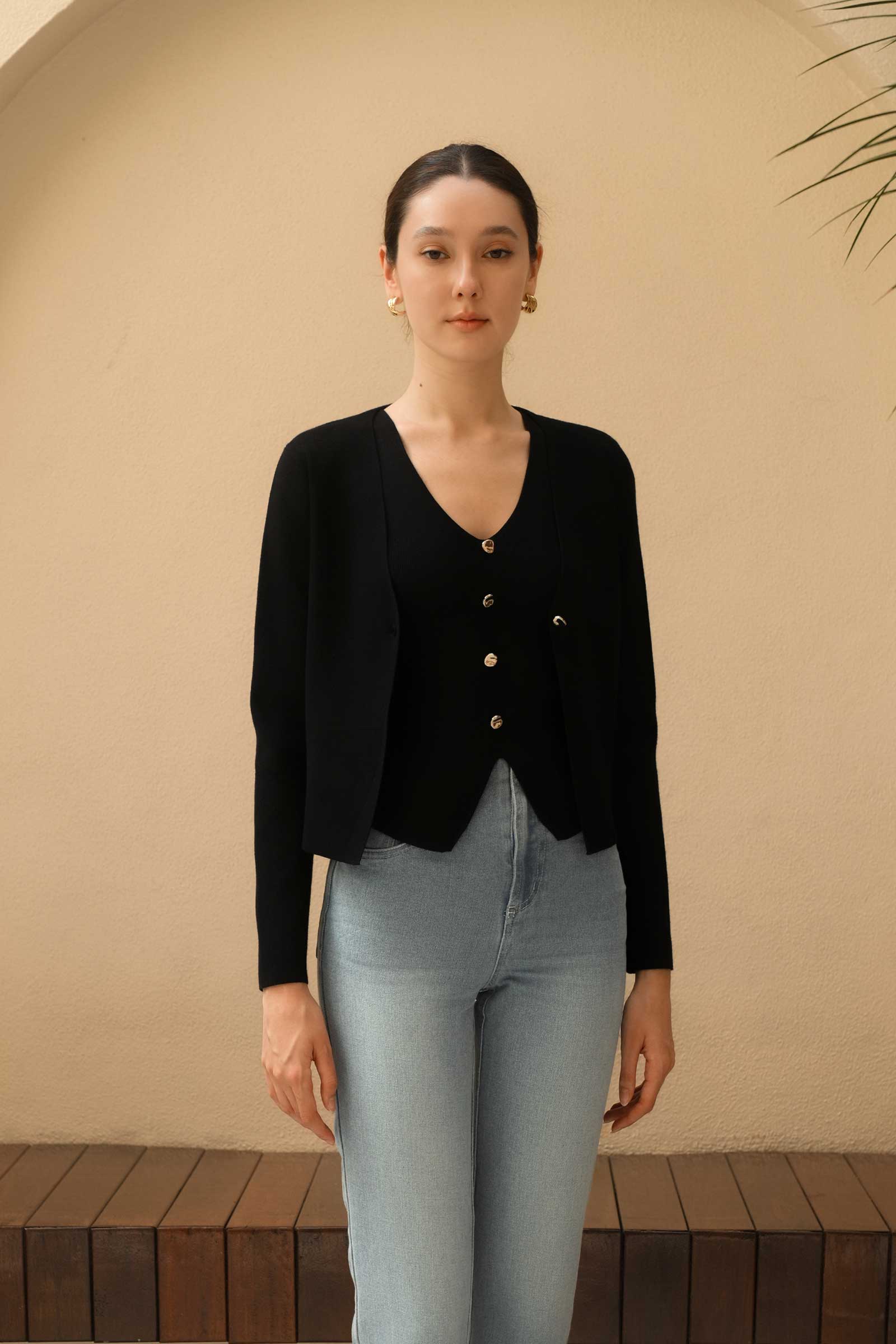 Dasiene Knit Cardigan (Black)