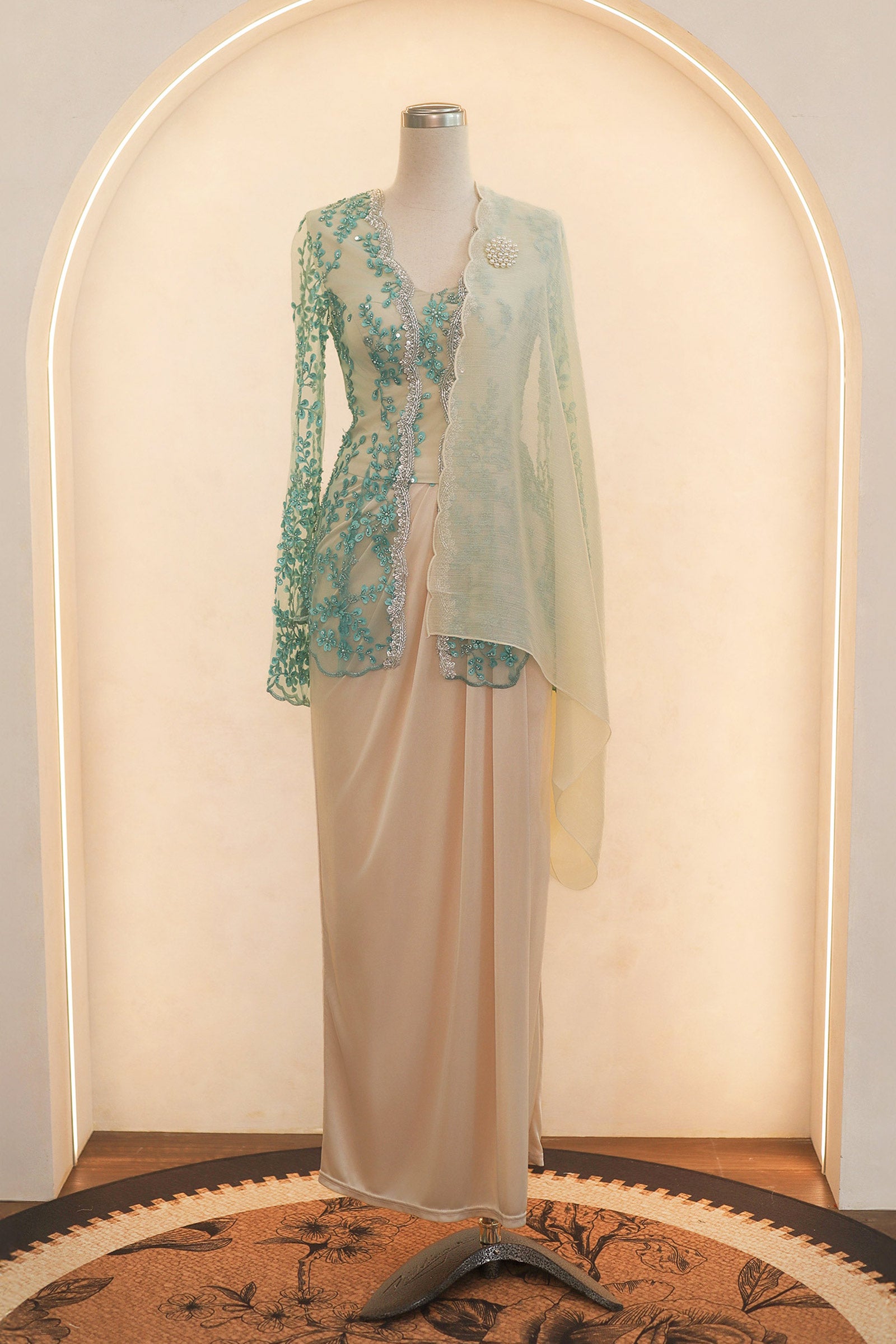 Diavene Skirt (Champagne)