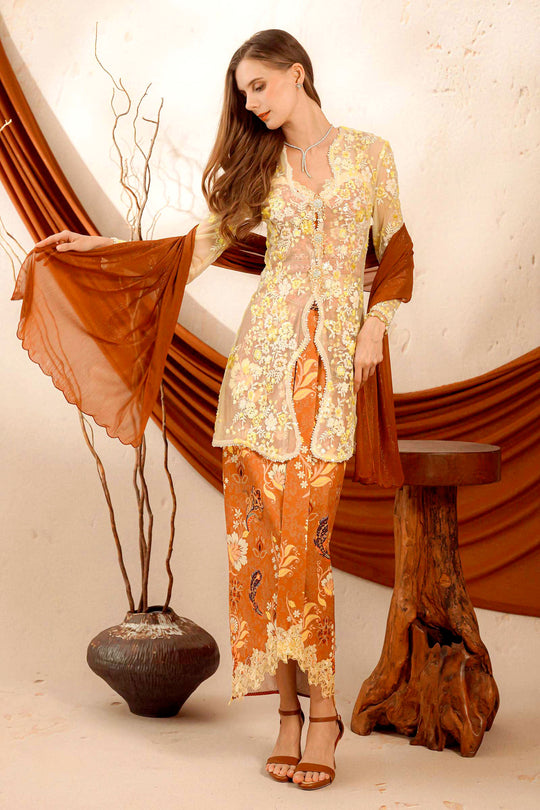 Putri Kebaya Set (Gold)