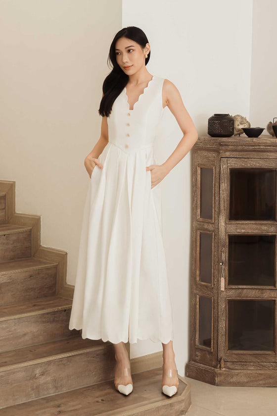 Douxe Scallop Hem Dress (White)