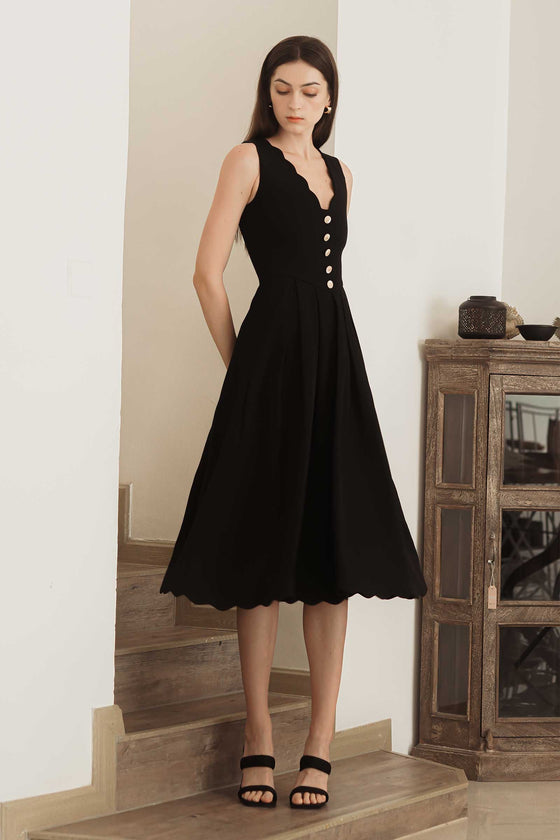 Douxe Scallop Hem Dress (Black)