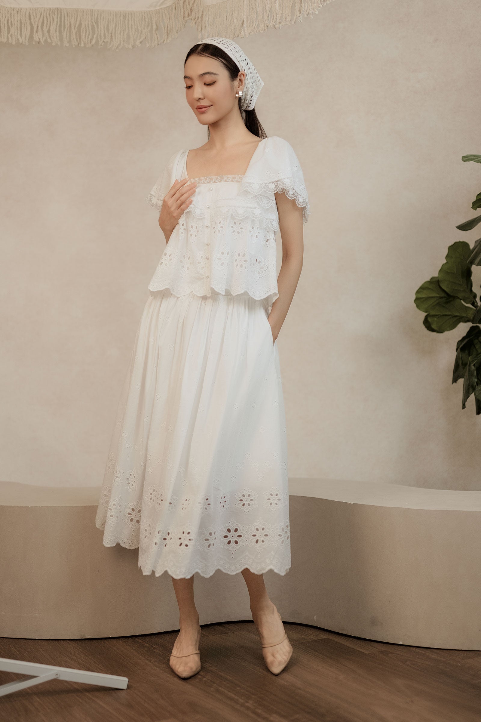 Solène Broderie Skirt (White)