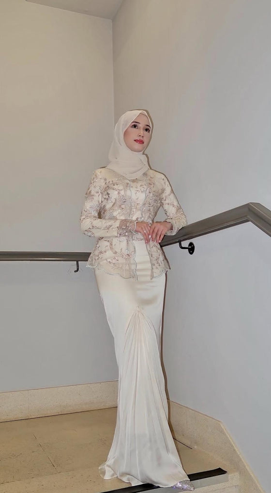 Dewi Kebaya Set