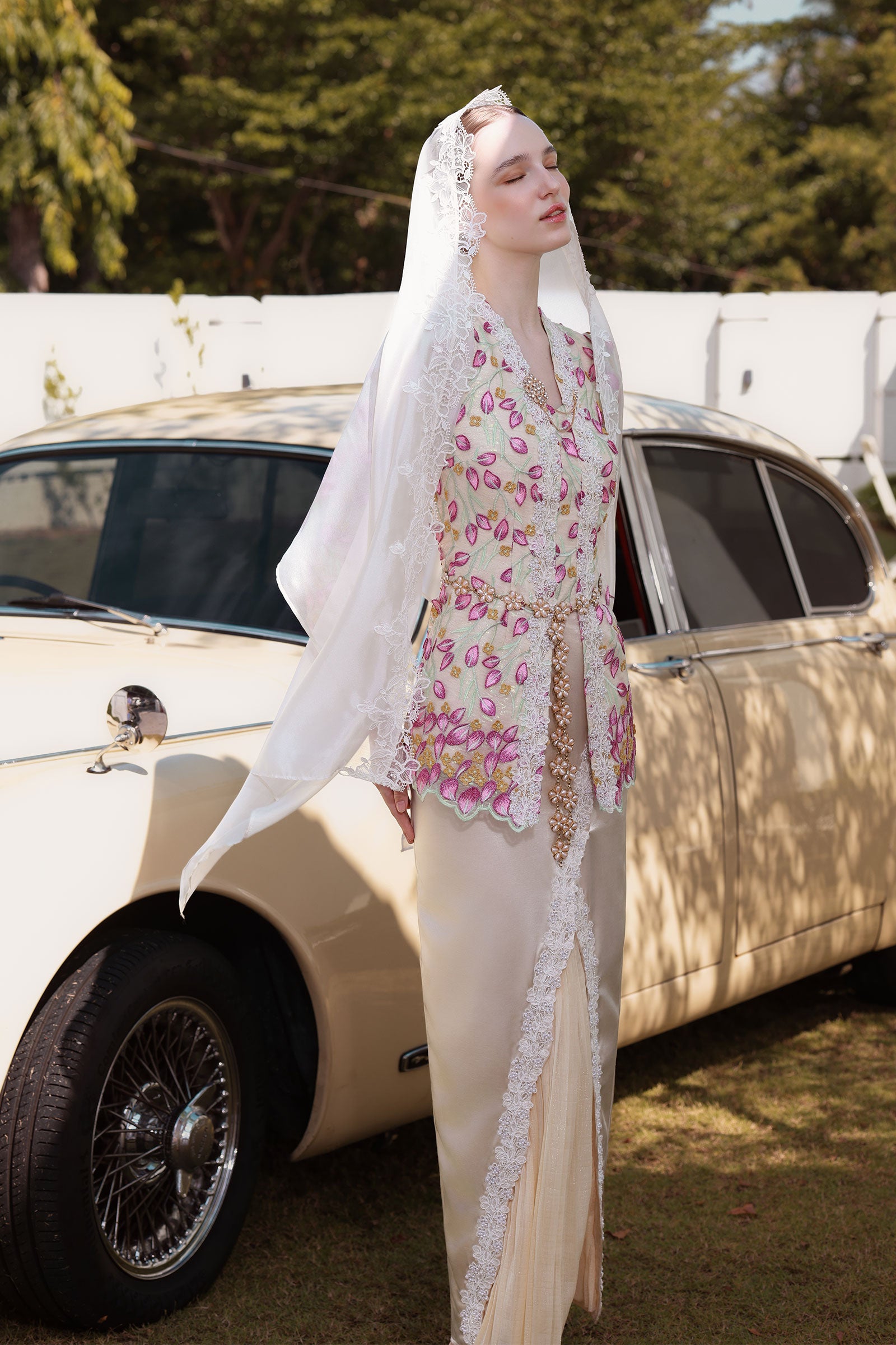 Fleuria Kebaya Set