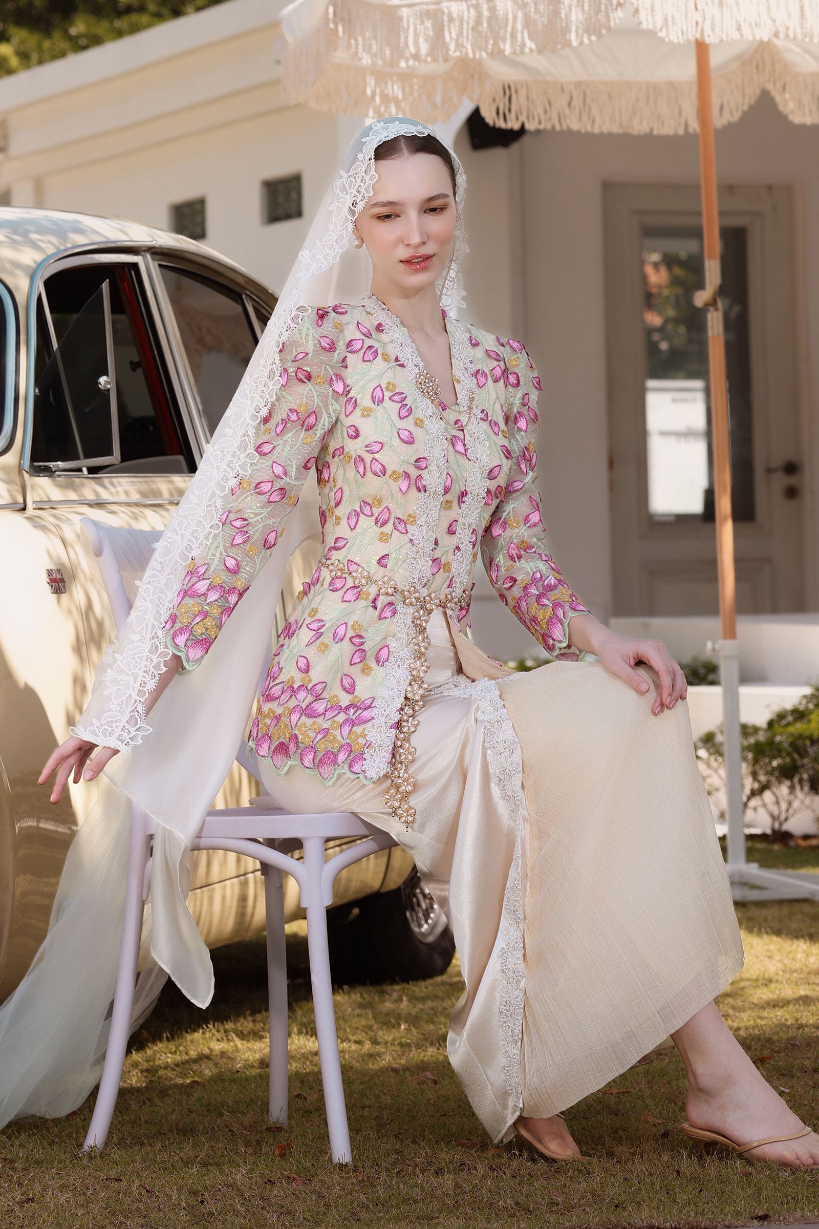 Fleuria Kebaya Set