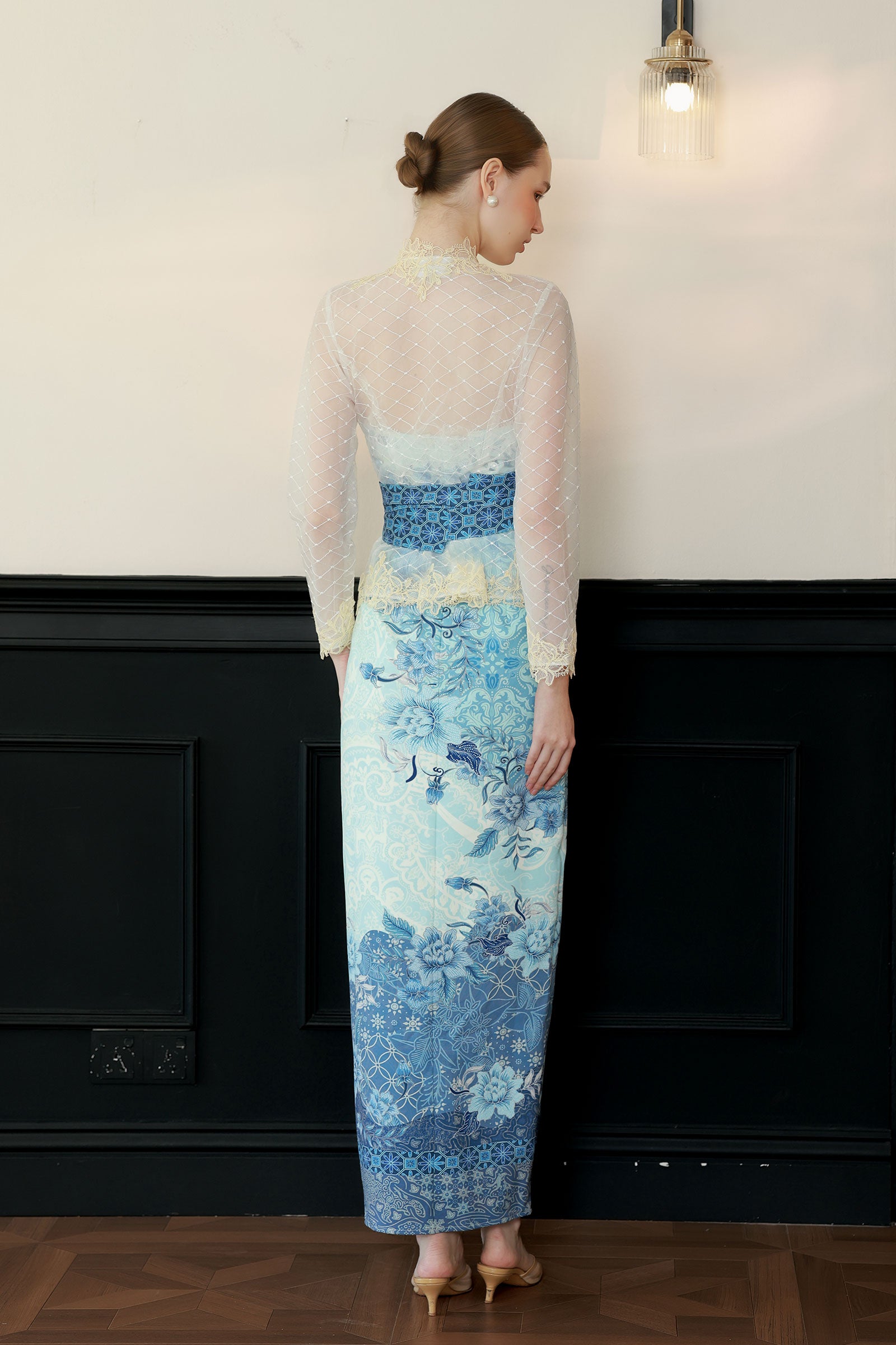 Celinea Kebaya Set (Blue)