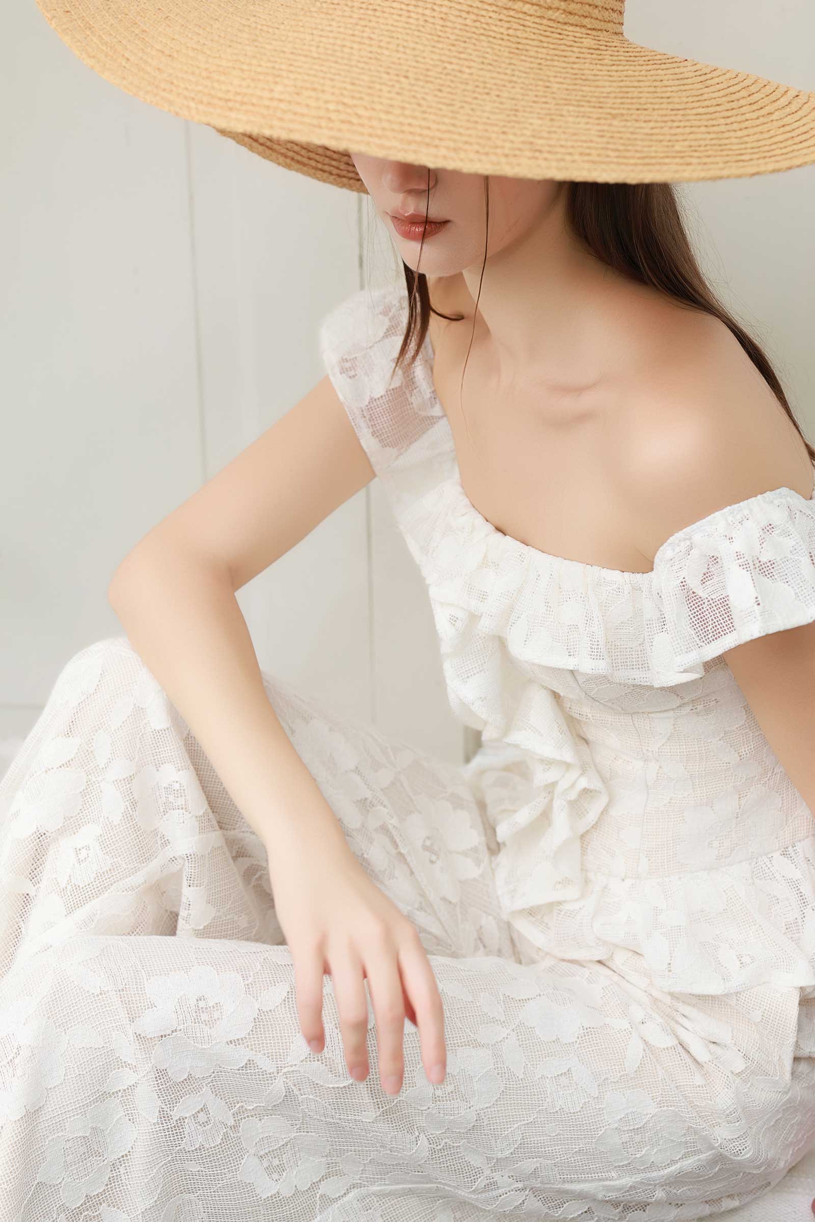 Avelisse Top (White)
