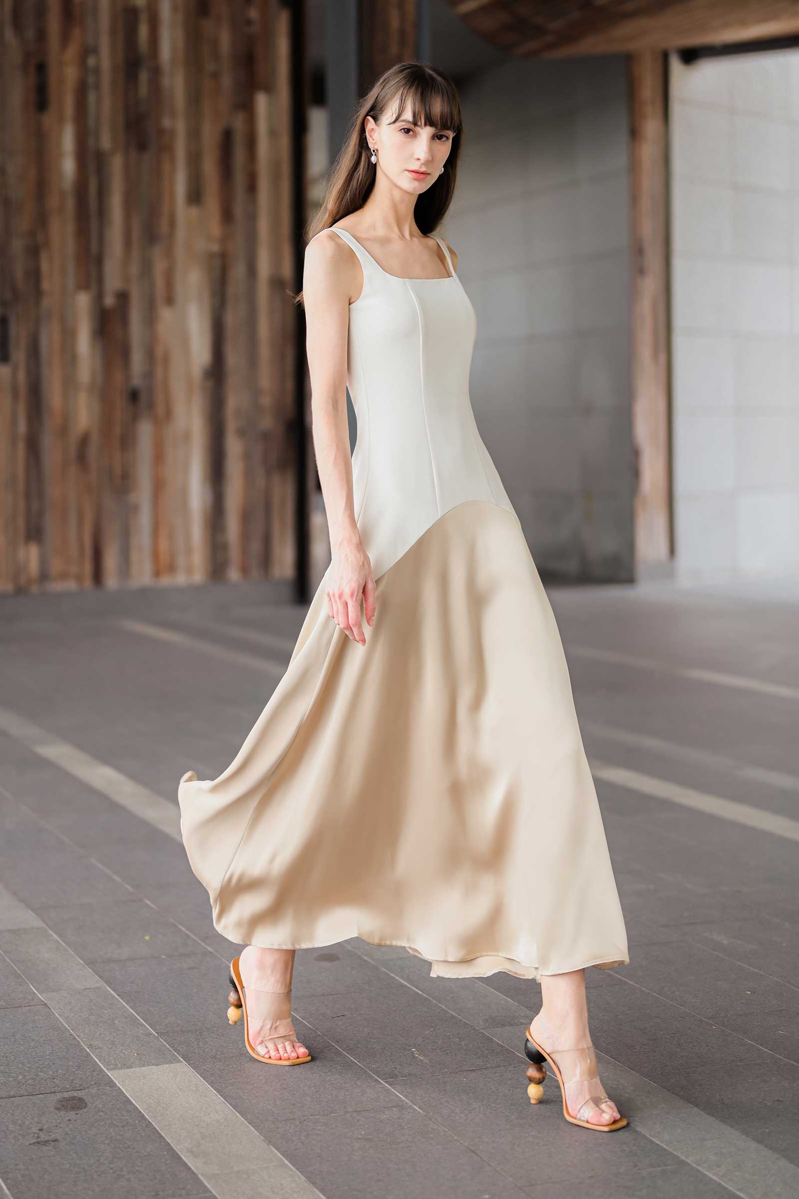 Daziv Dress (Champagne)