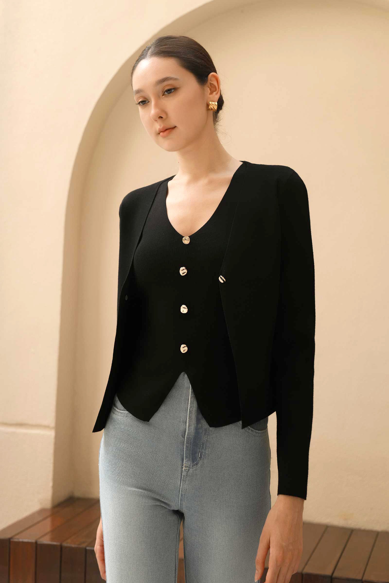 Dasiene Knit Cardigan (Black)