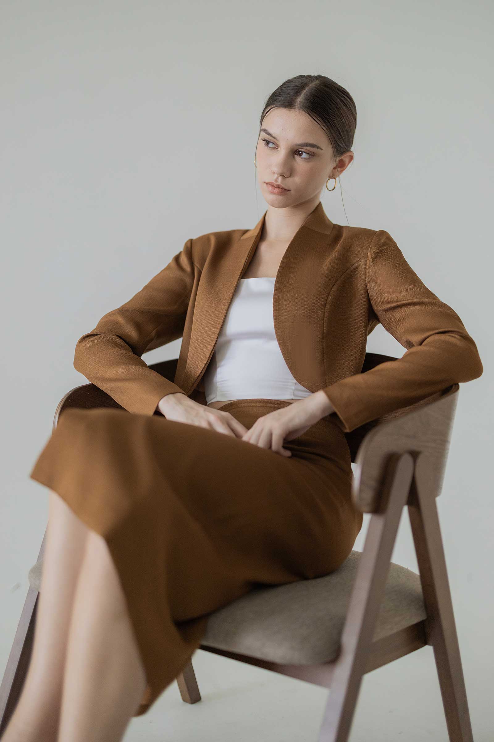 Poised Cropped Jacket (Brown)