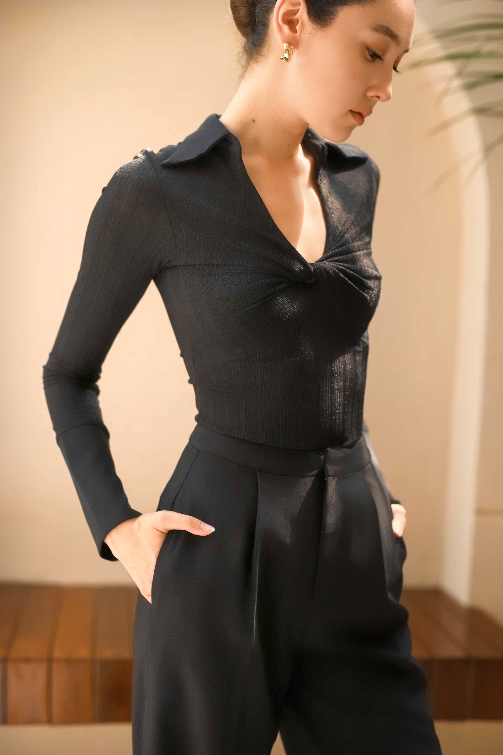 Elan Ribbed Top (Black)