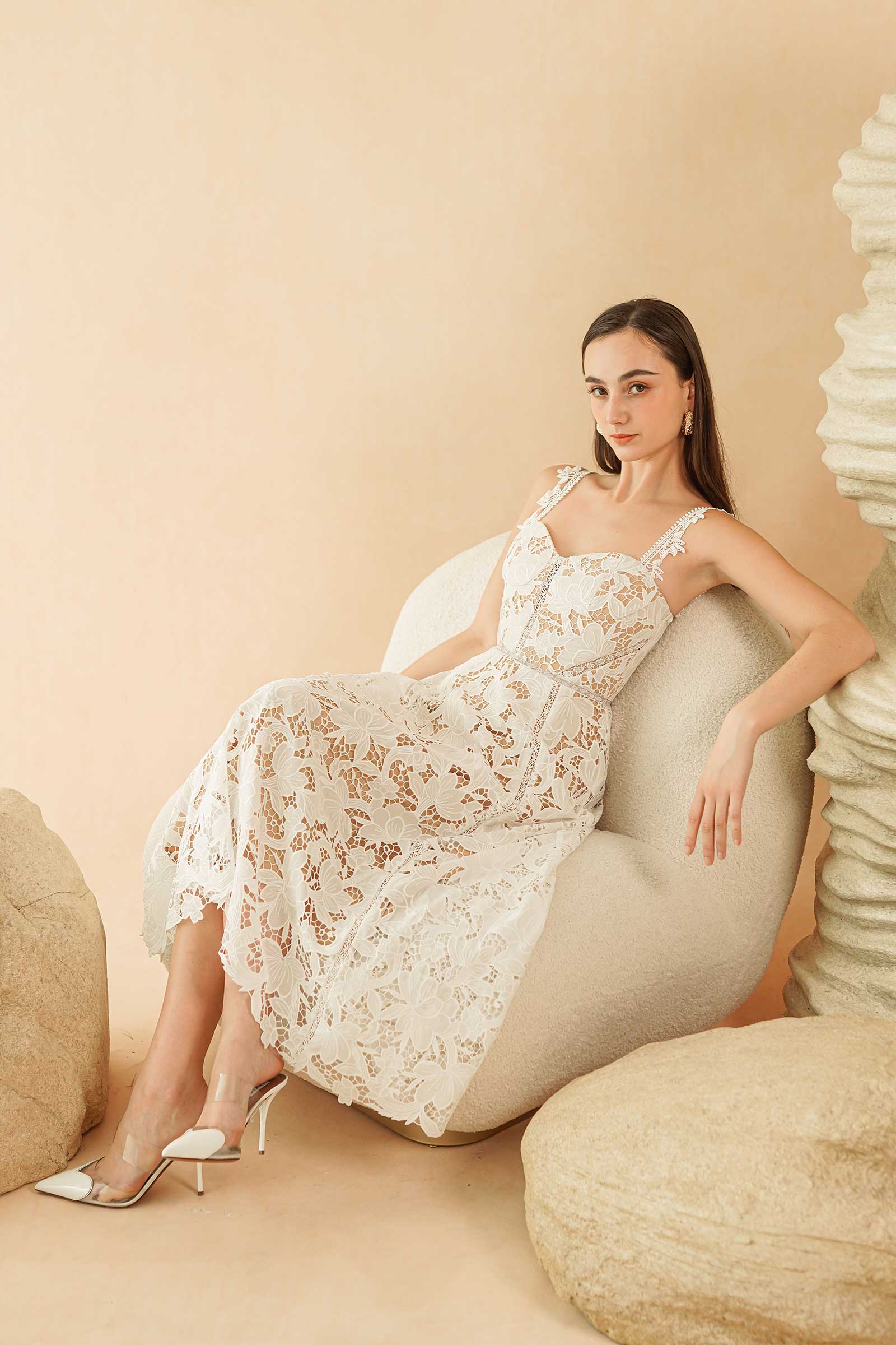 Doze Lace Dress (White) XS / White Doze Lace Dress (White) XS / White