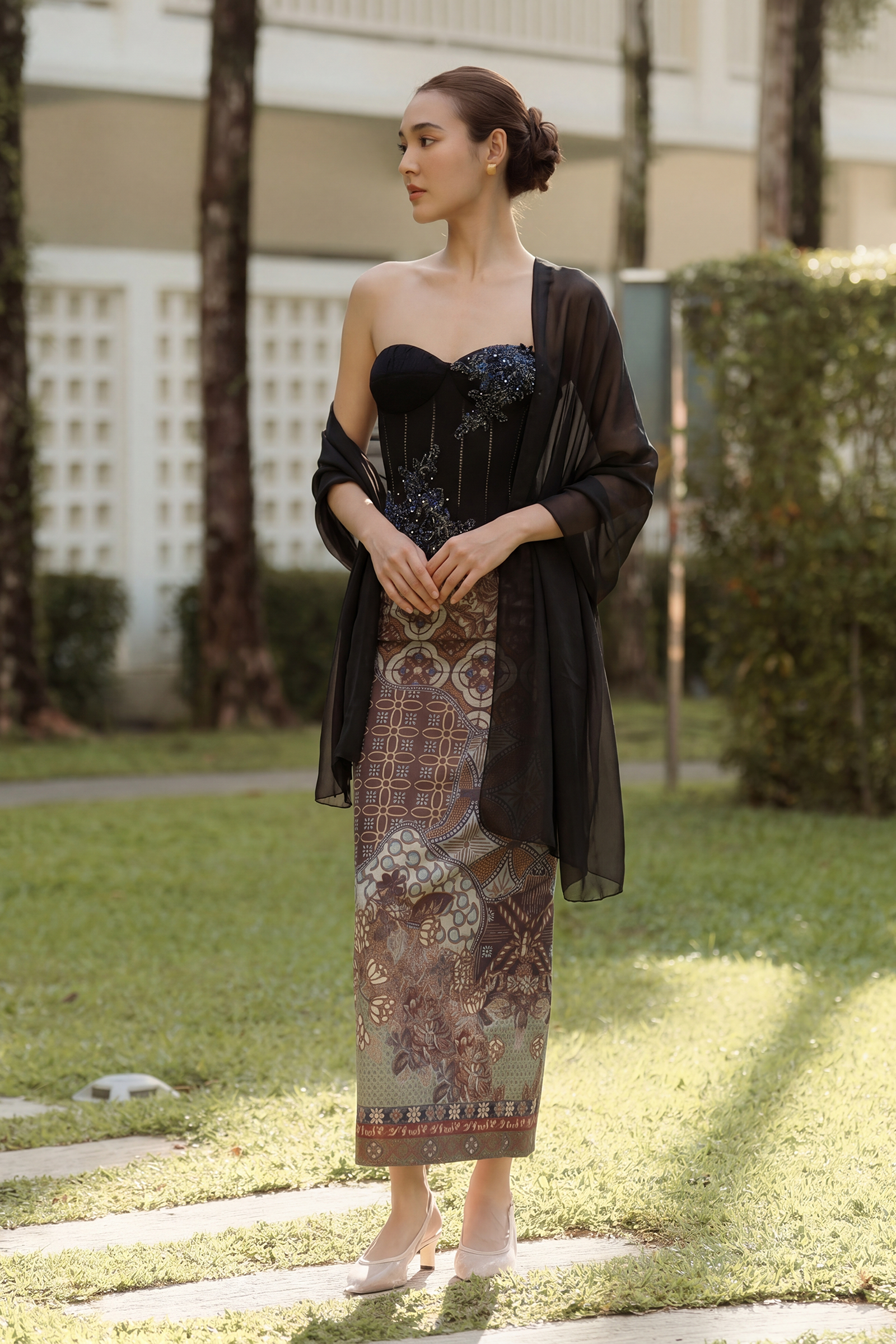 Casa Multiway Cape (Black)