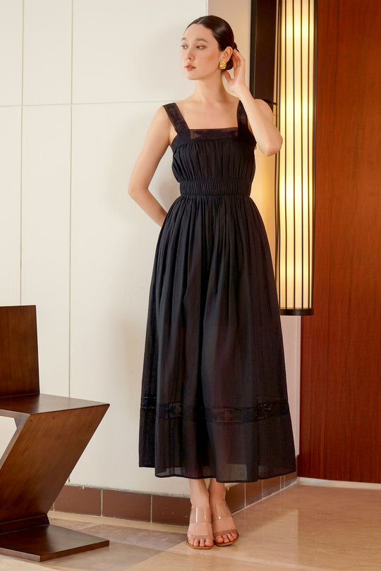 Delearis Dress (Black)