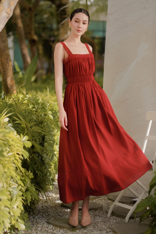 Delearis Dress (Maroon)